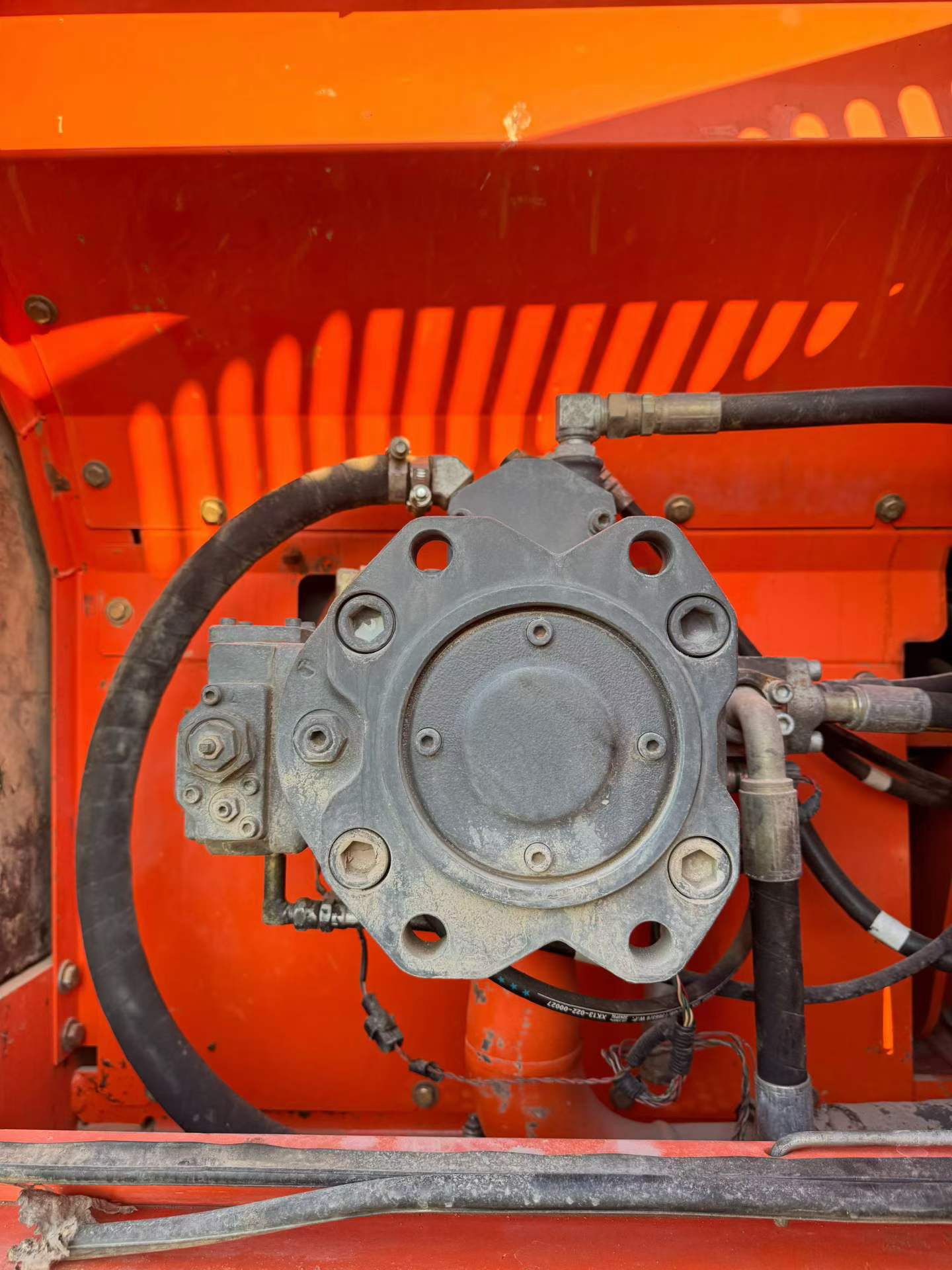 Buy Doosan DH220-9E Used Excavator / 3