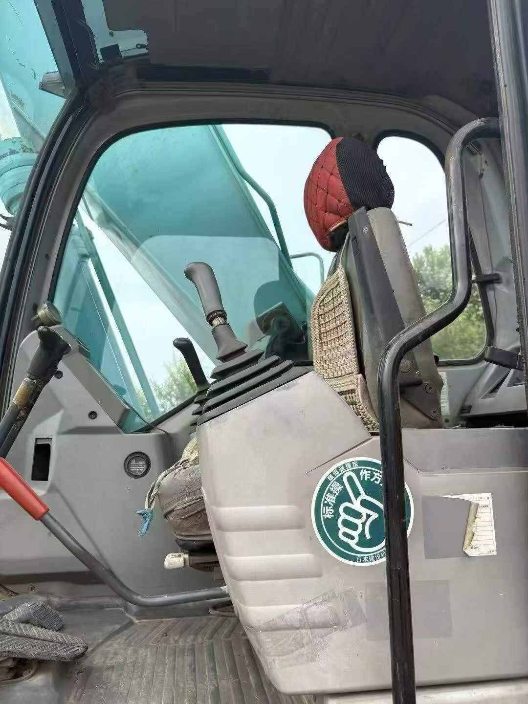 Buy Kobelco SK200-2 Used Excavator / 4