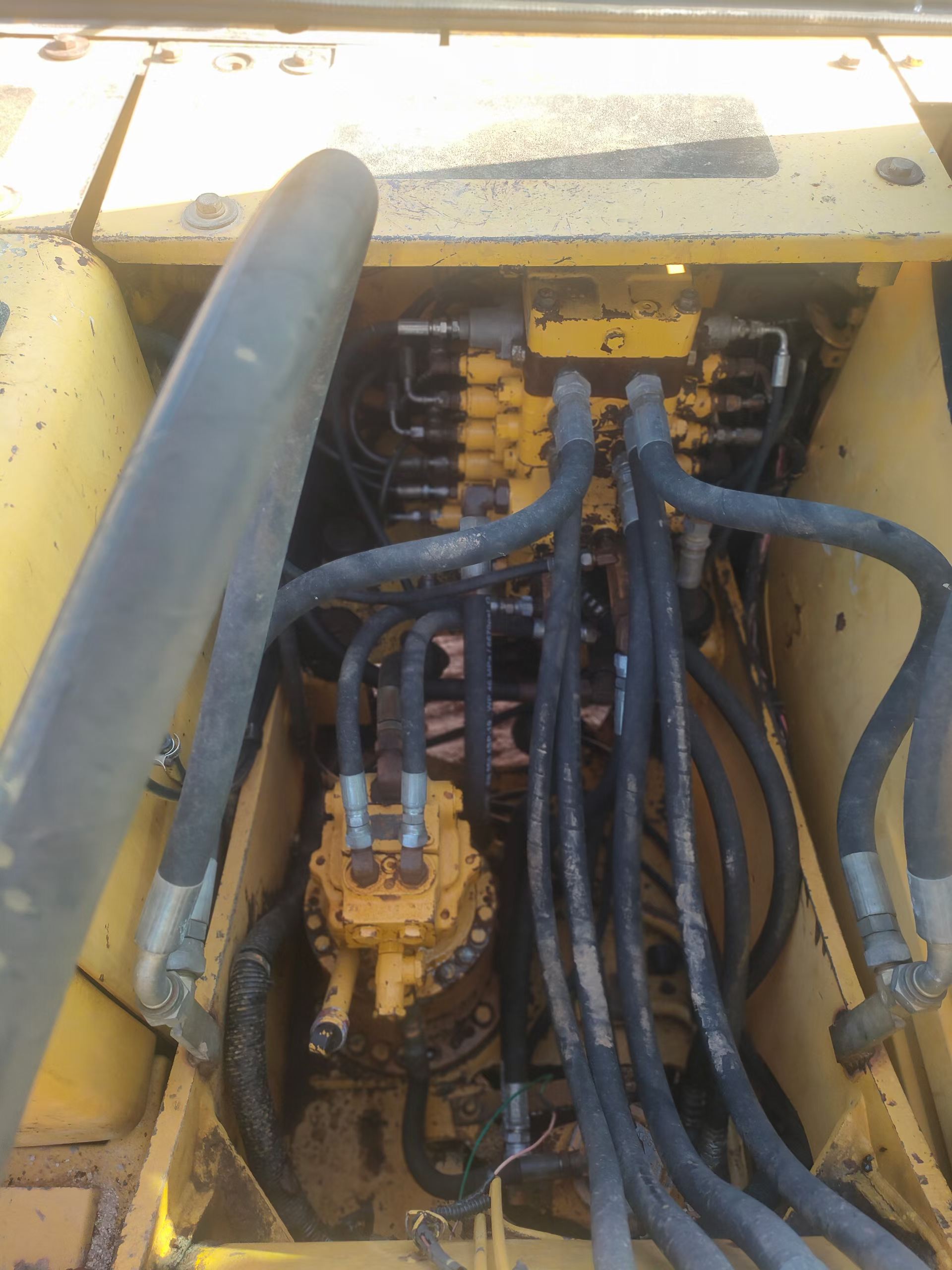 Buy Komatsu PC130-7 Used Excavator / 9