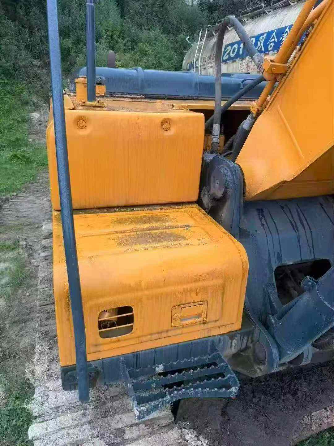 Buy Hyundai R225-7 Used Excavator / 3