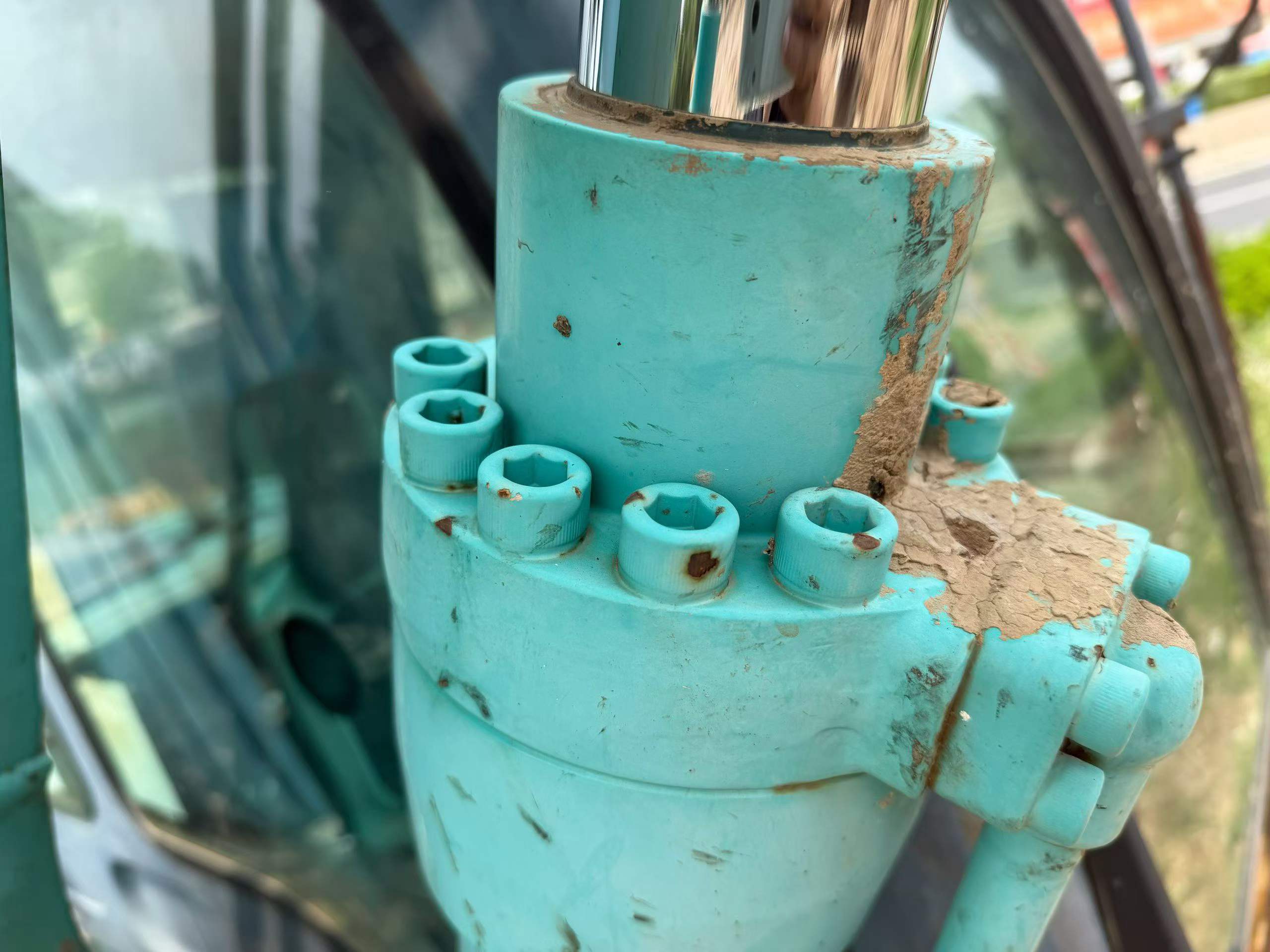 Buy Kobelco SK130 Used Excavator / 3