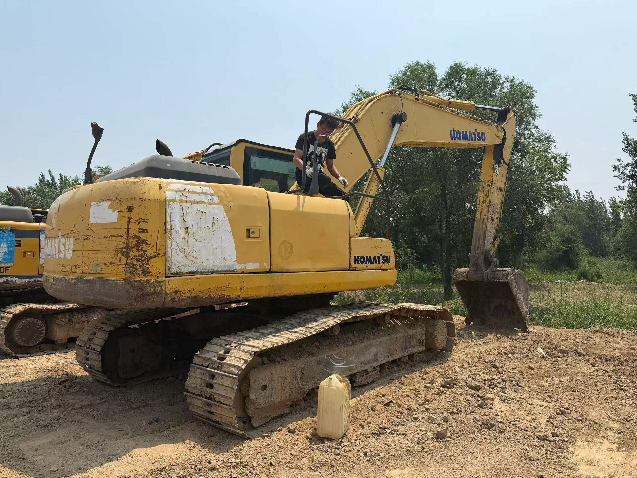 Buy Komatsu PC200-8 Used Excavator / 2