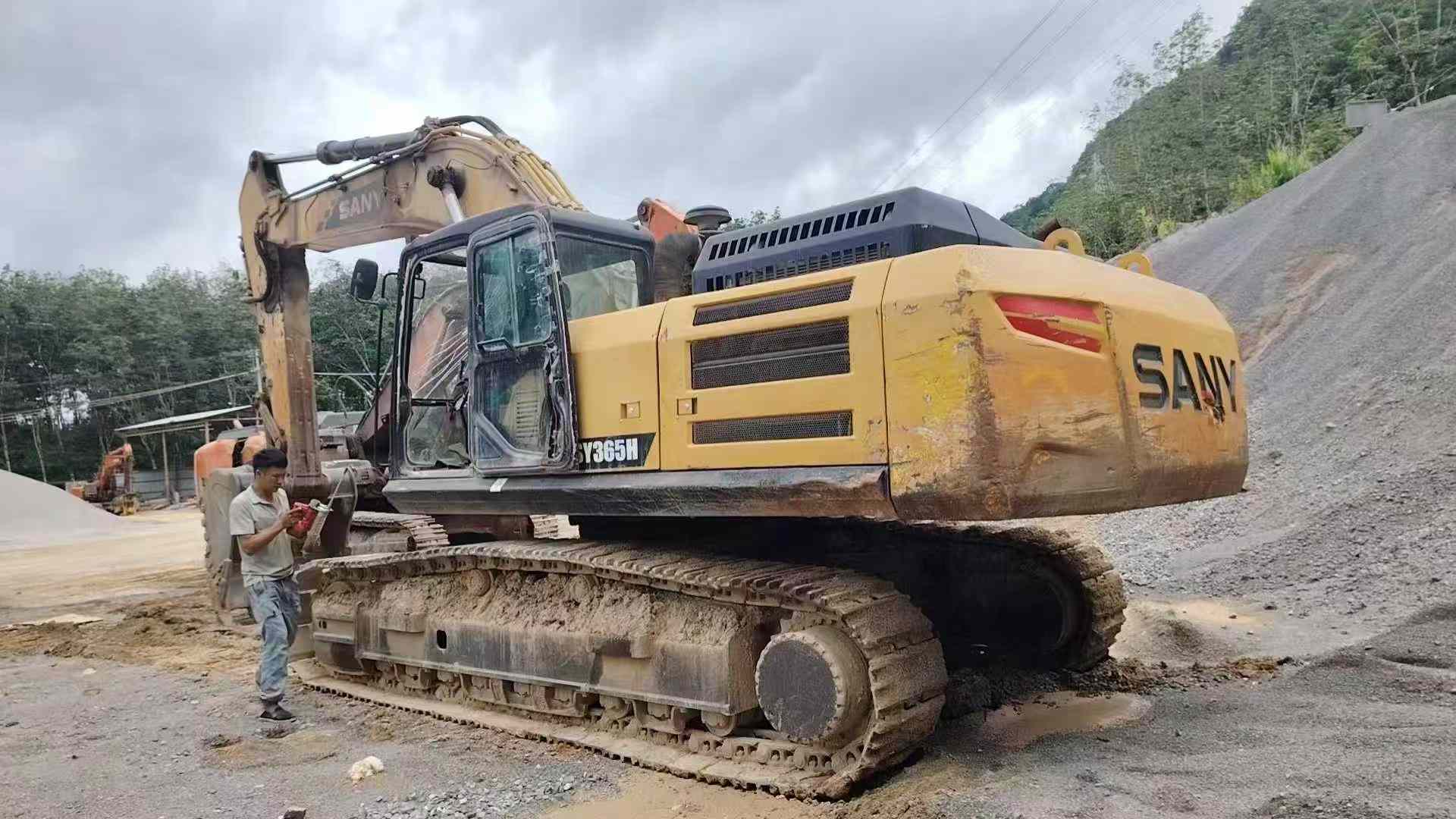 Buy Sany SY365C Used Excavator / 3