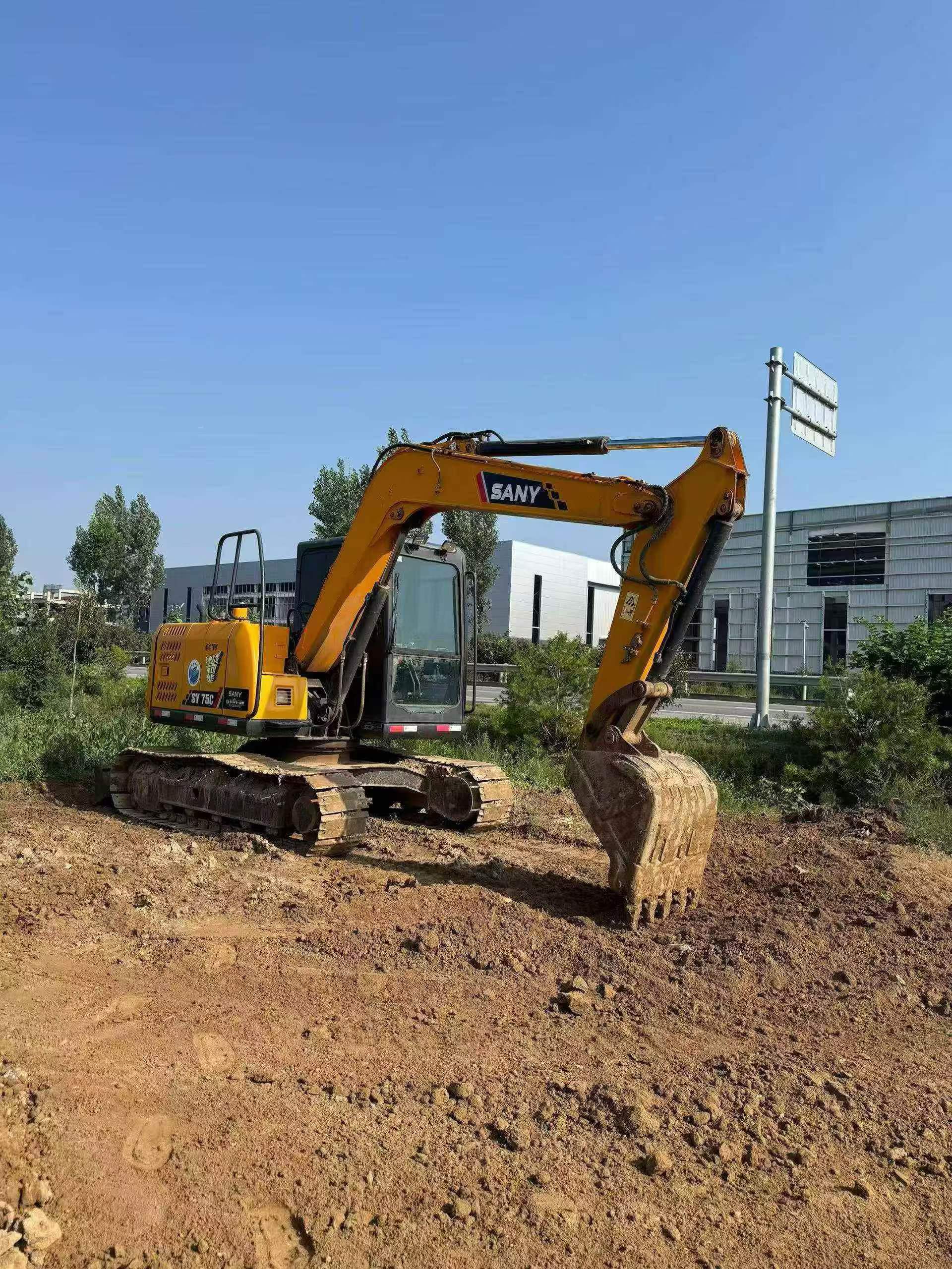 Buy Sany SY75 Used Excavator / 5
