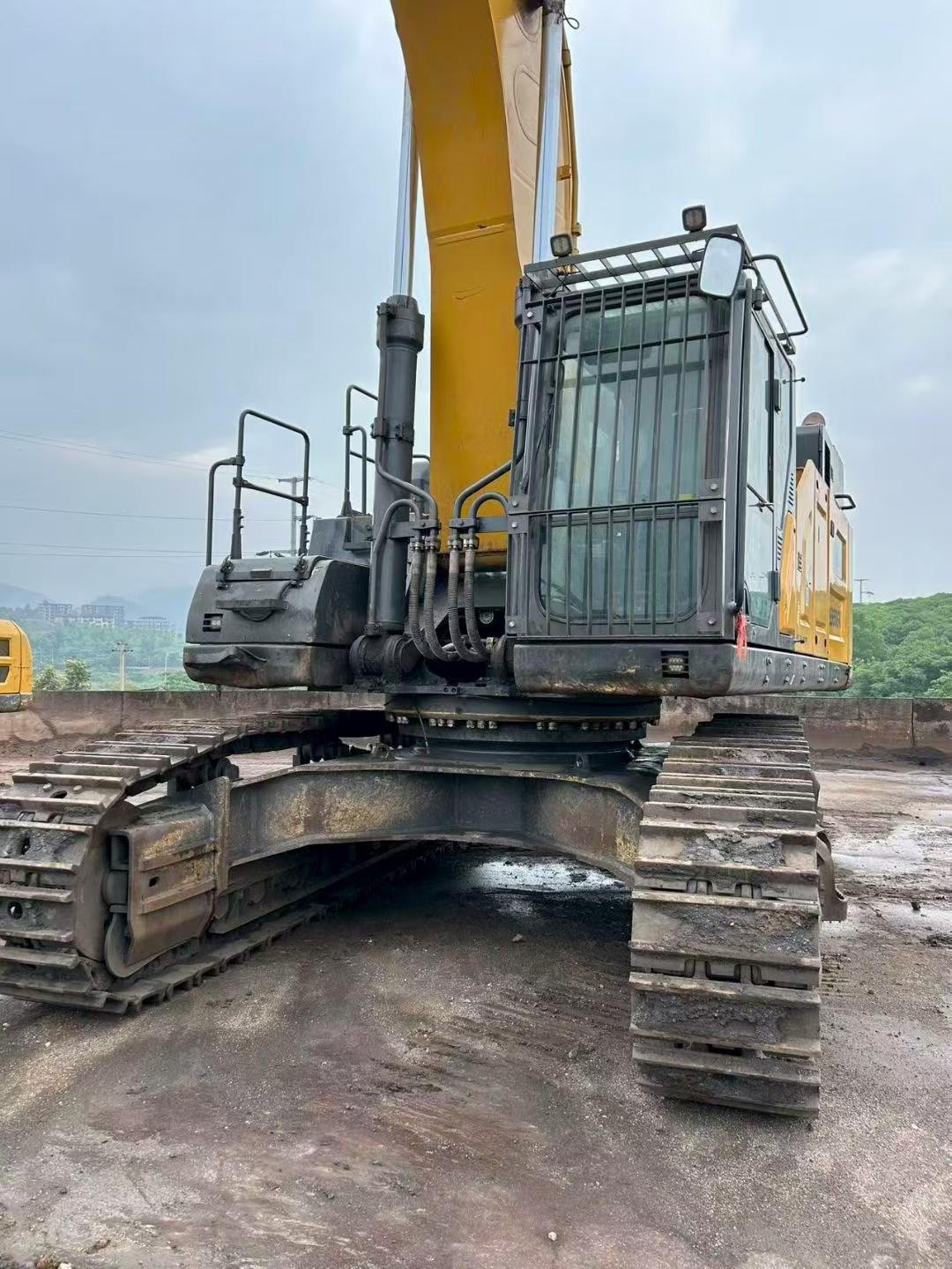 Buy XCMG XE650DP Used Excavator / 4
