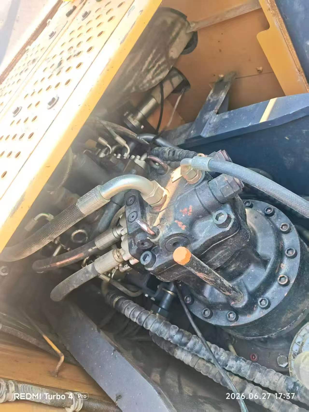 Buy XCMG XE200 Used Excavator / 4