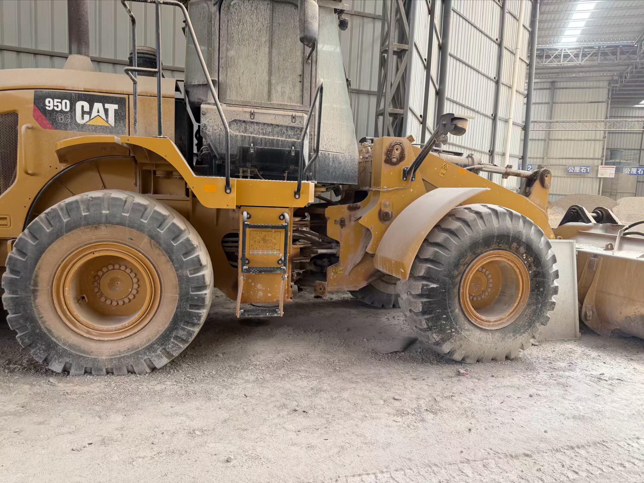 Buy Caterpillar 950GC Used Excavator / 2