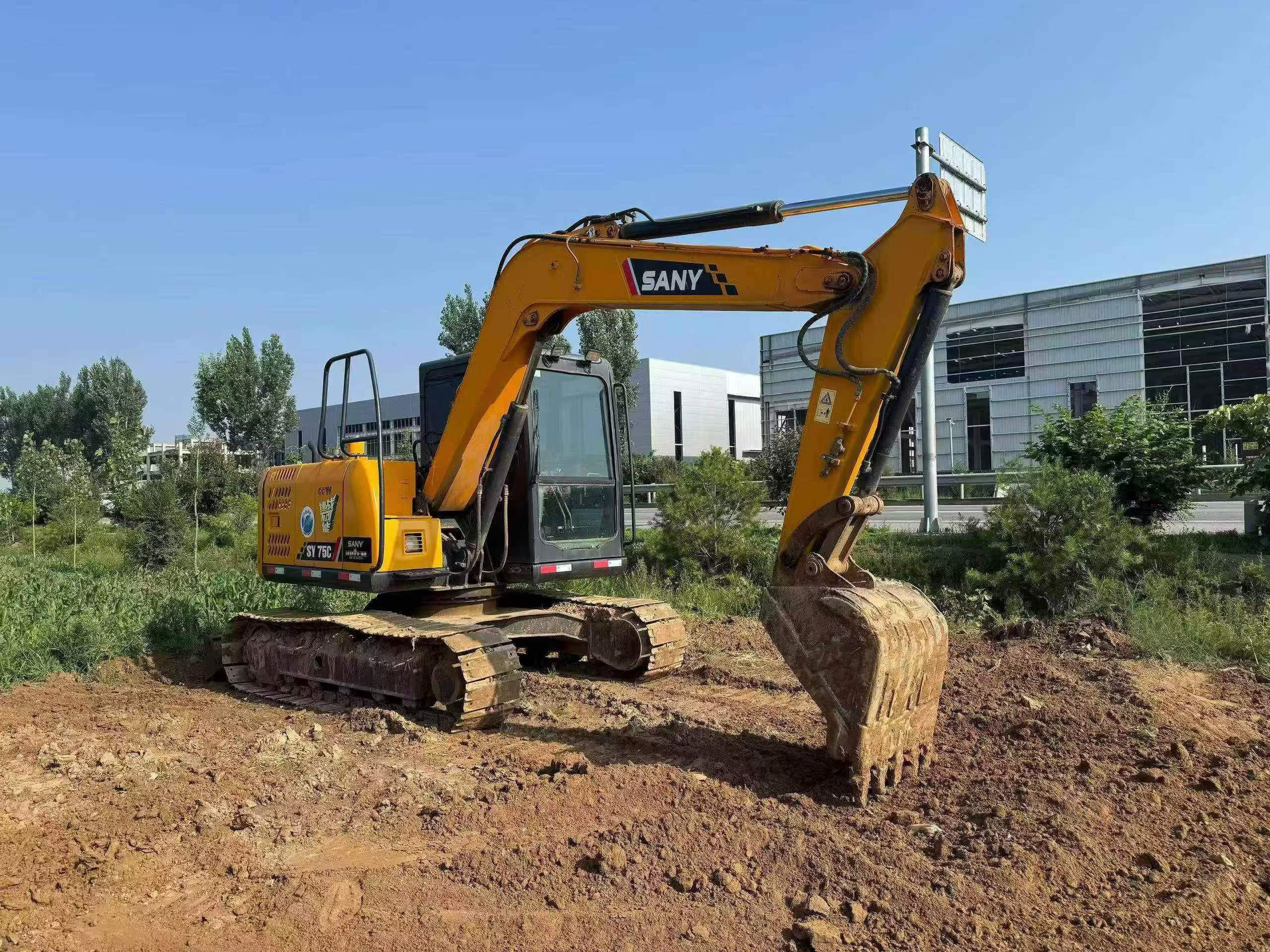 Buy Sany SY75 Used Excavator / 3