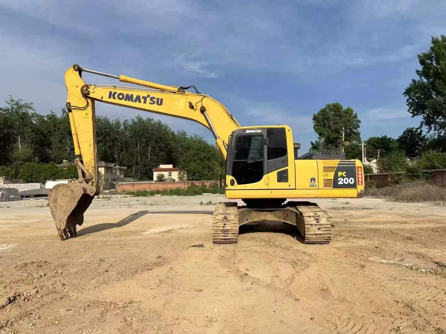 Buy Komatsu PC200-8 Used Excavator / 5
