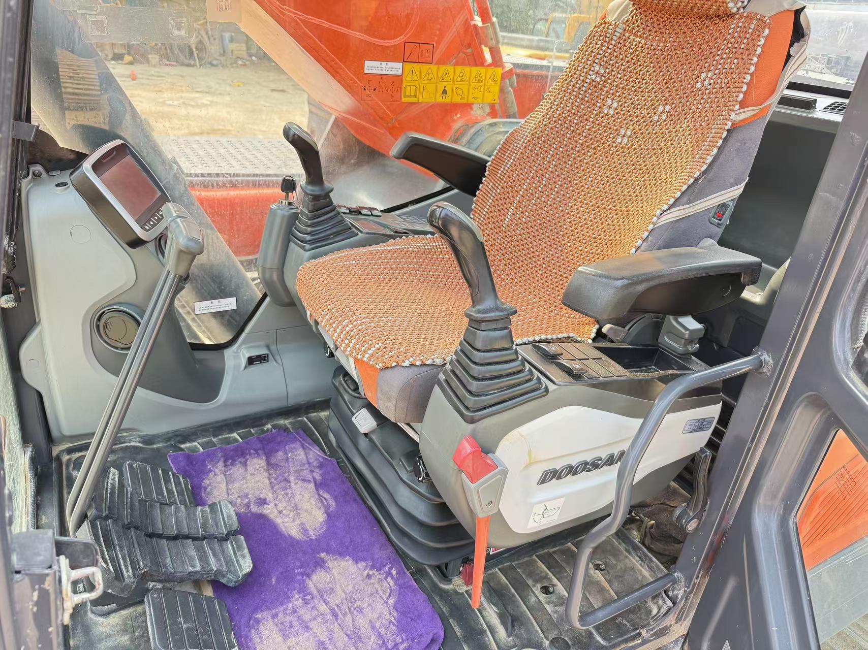 Buy Doosan DX380 Used Excavator / 8