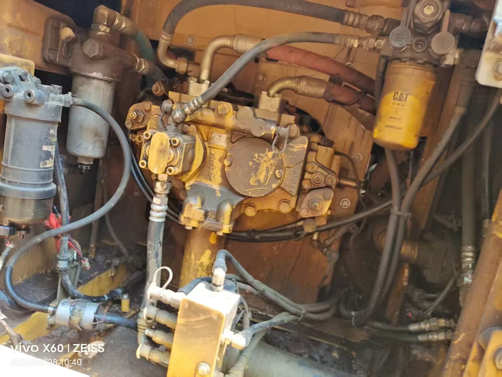 Buy Caterpillar 320E Used Excavator / 4