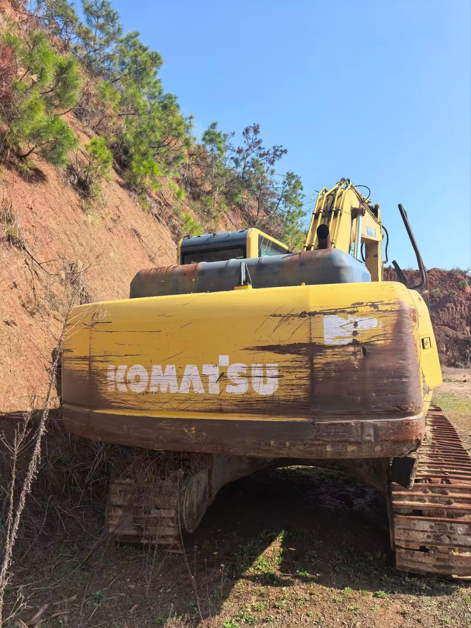 Buy Komatsu PC200-8 Used Excavator / 9