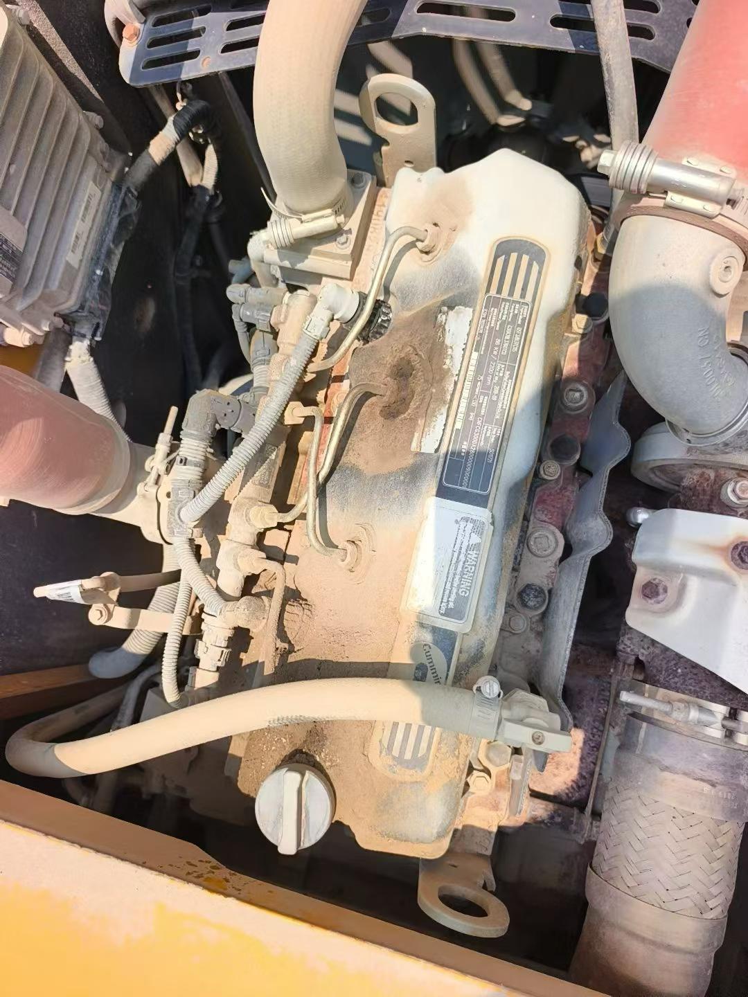 Buy XCMG XE135B Used Excavator / 3