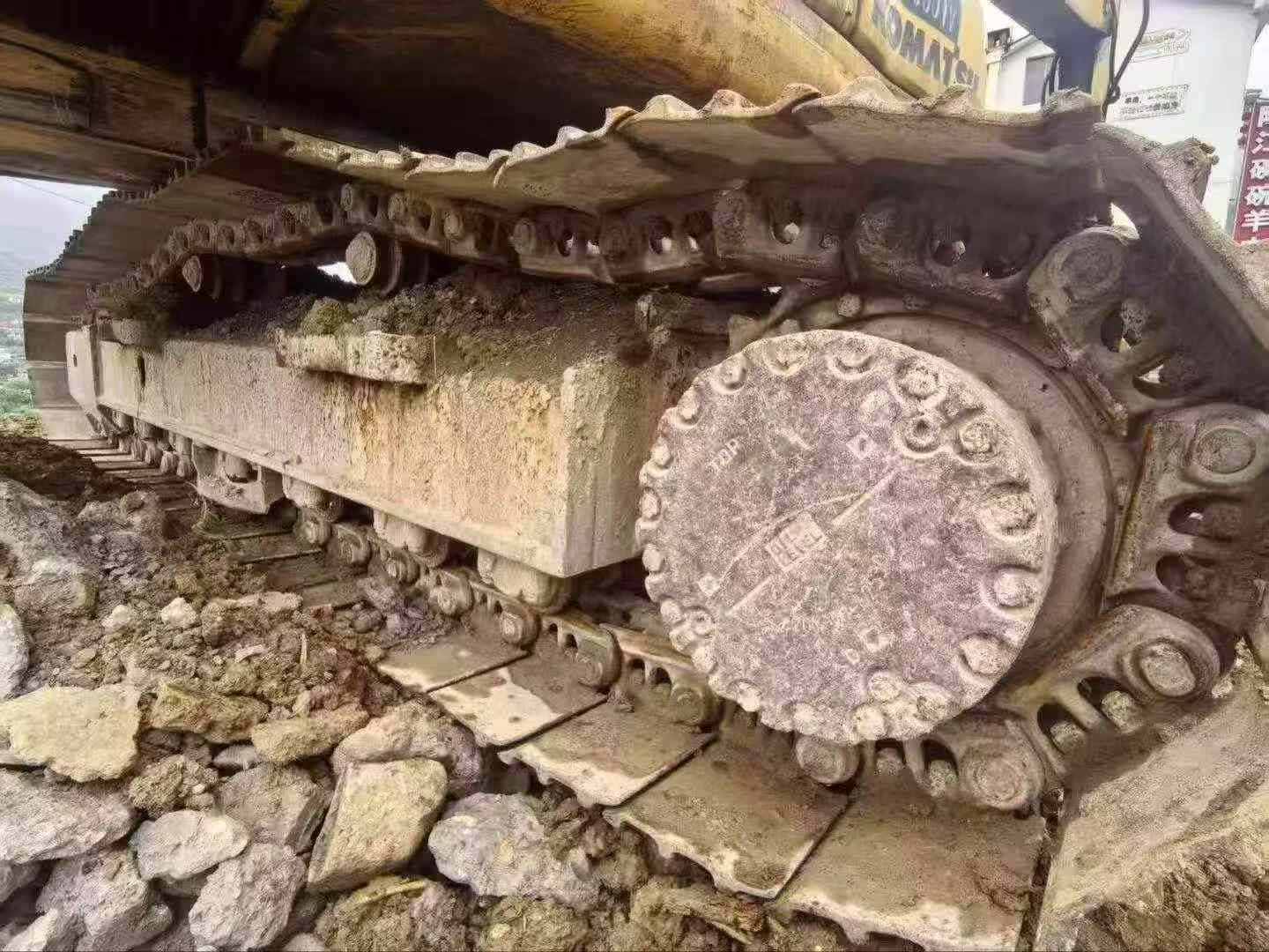 Buy Komatsu PC200 Used Excavator / 5