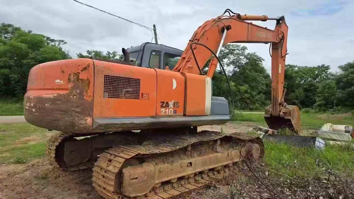 Buy Hitachi ZX210-3G Used Excavator / 2