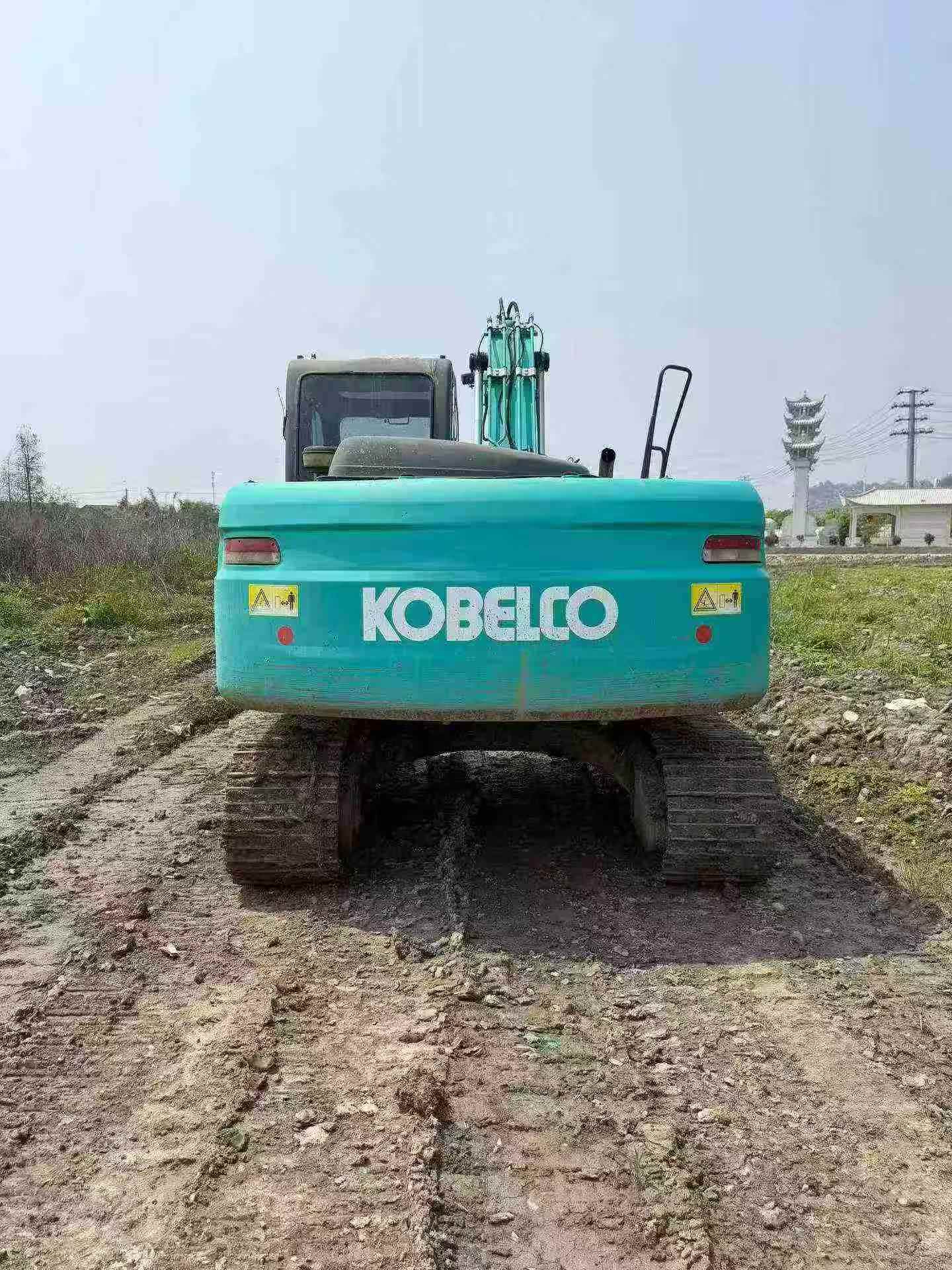 Buy Kobelco SK130 Used Excavator / 2