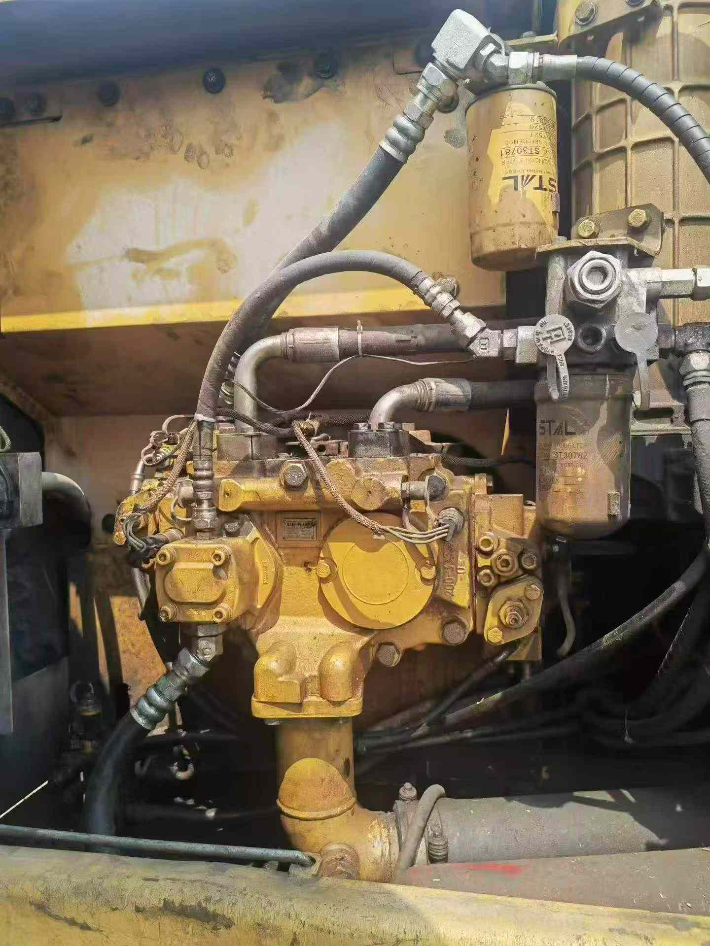 Buy Caterpillar 320A Used Excavator / 6
