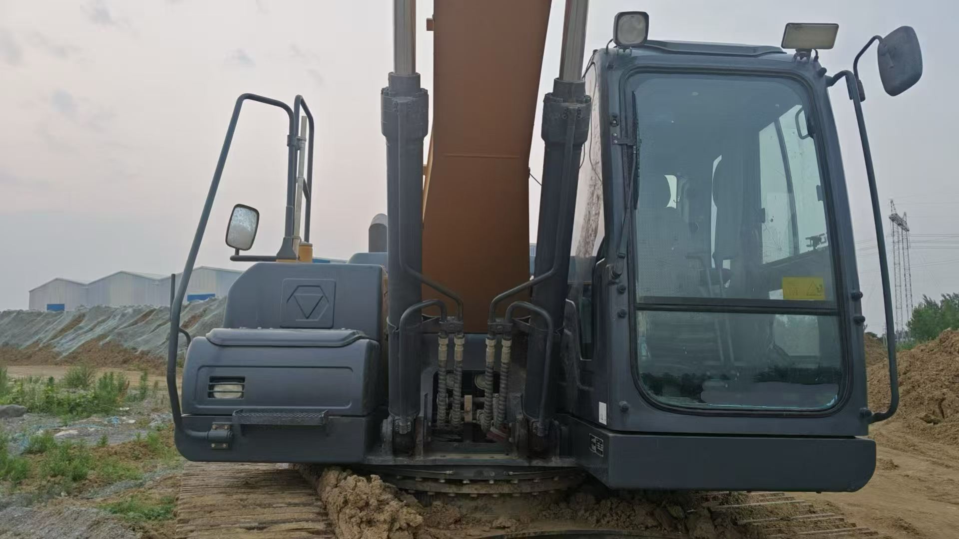Buy XCMG XE215 Used Excavator / 4