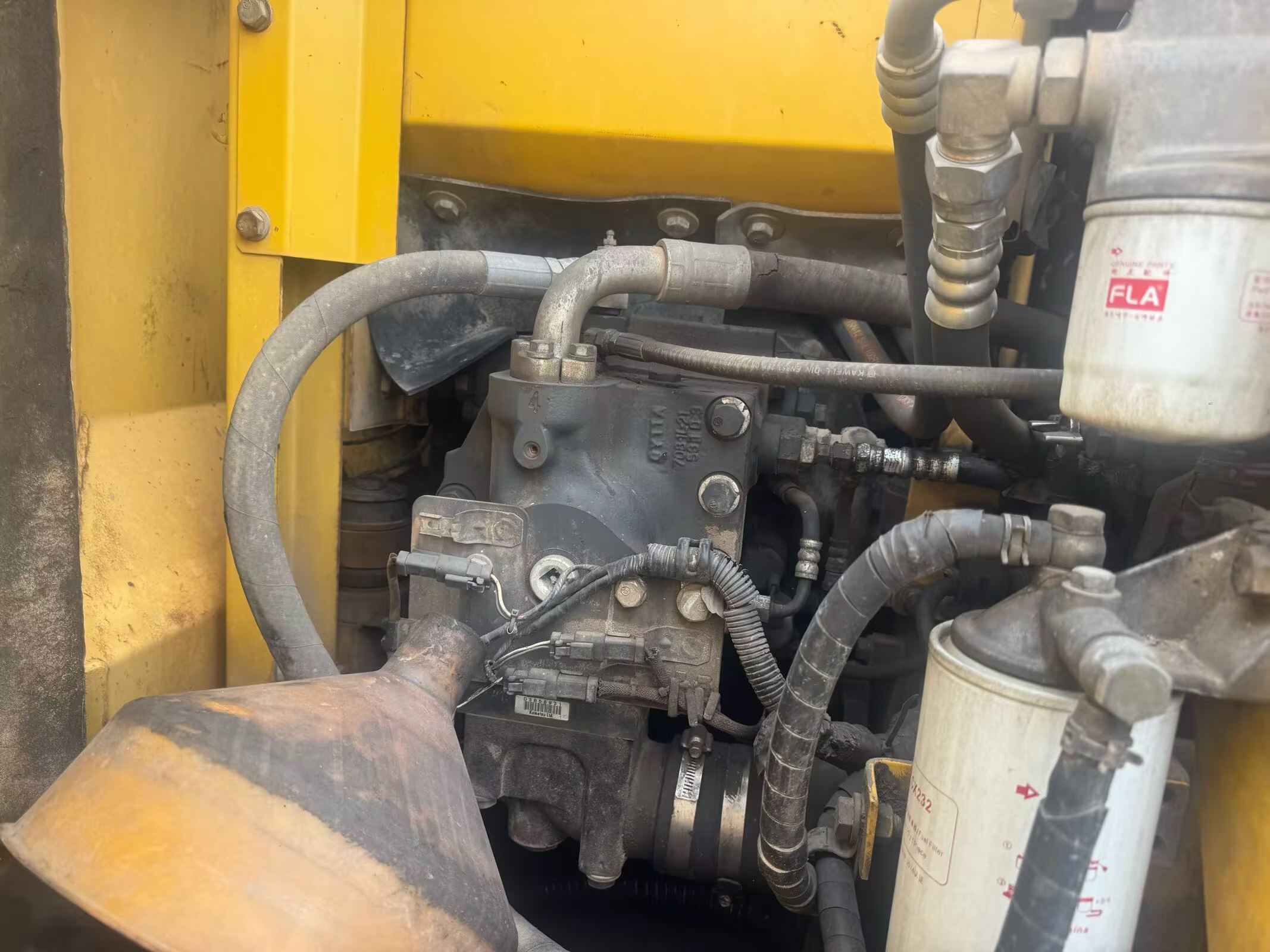 Buy Komatsu PC110-7 Used Excavator / 2