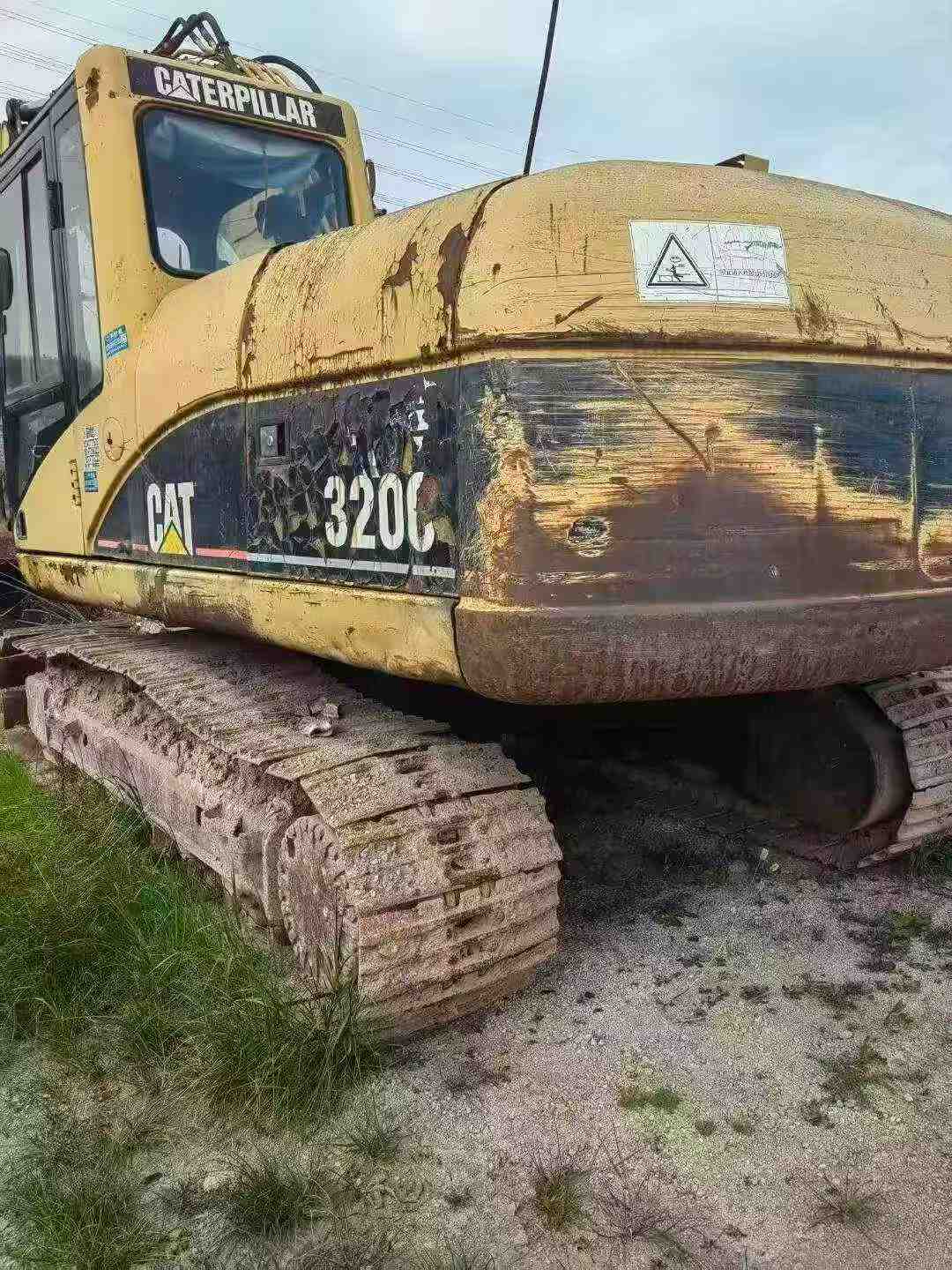 Buy Caterpillar 320C Used Excavator / 4