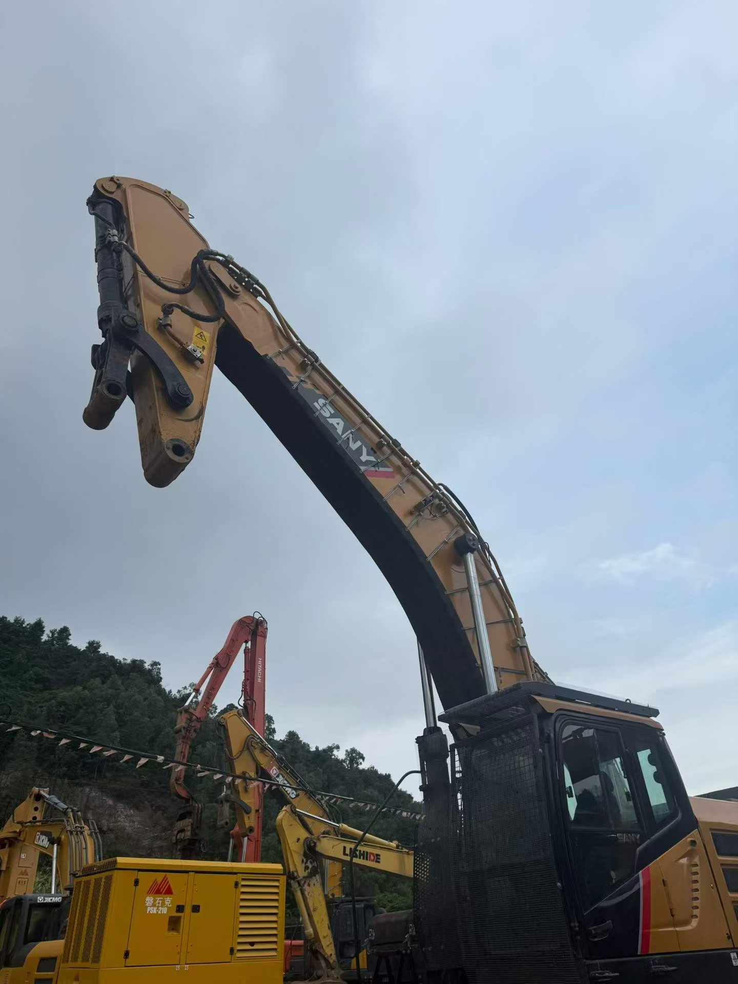 Buy Sany SY650HB Used Excavator / 7