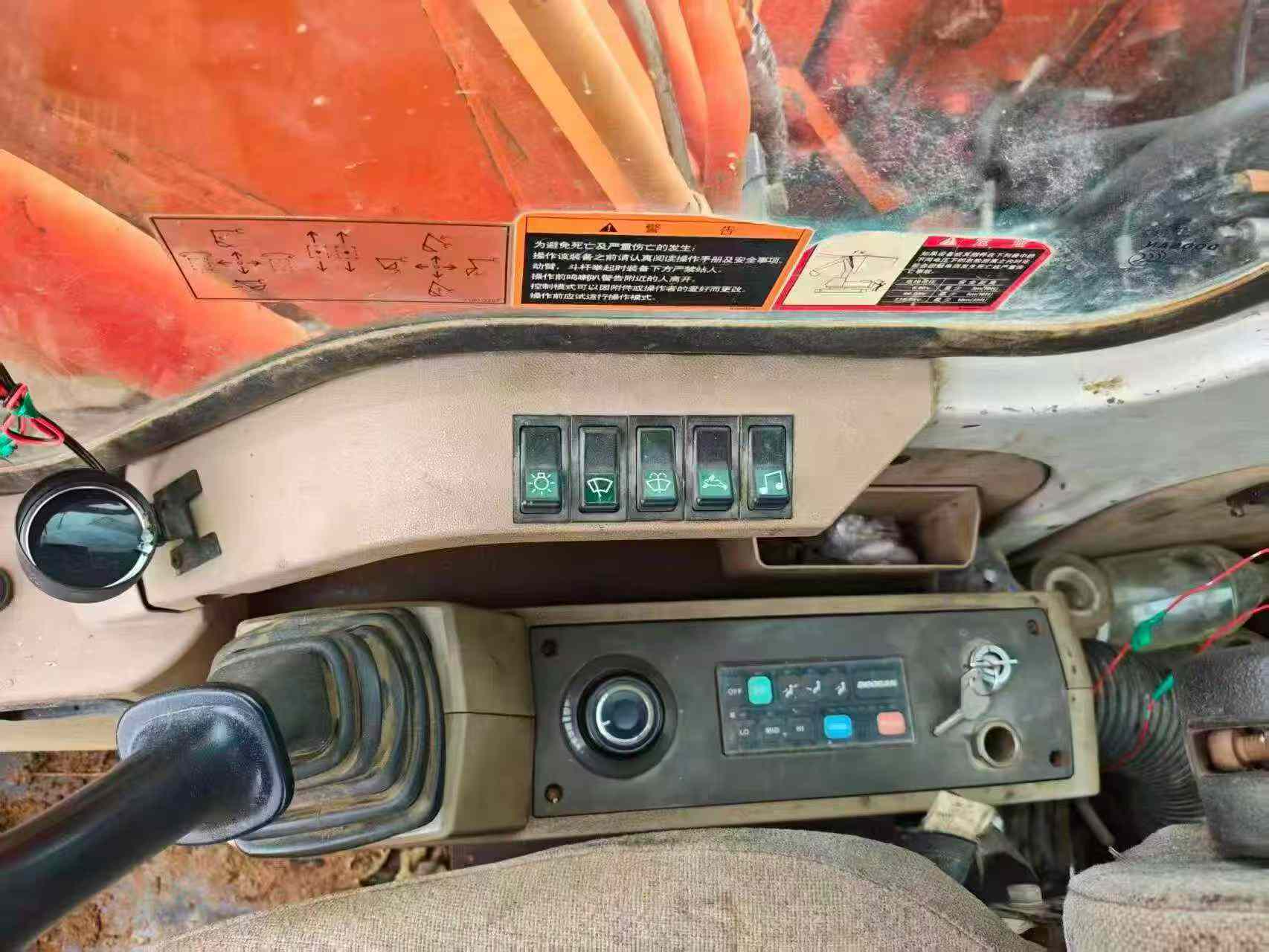 Buy Doosan DH80 Used Excavator / 4