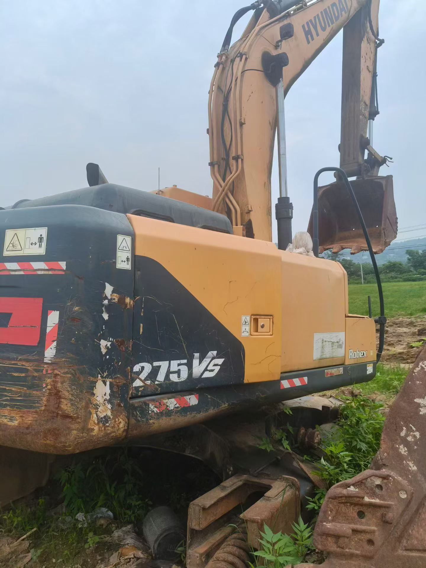 Buy Hyundai R215VS Used Excavator / 5