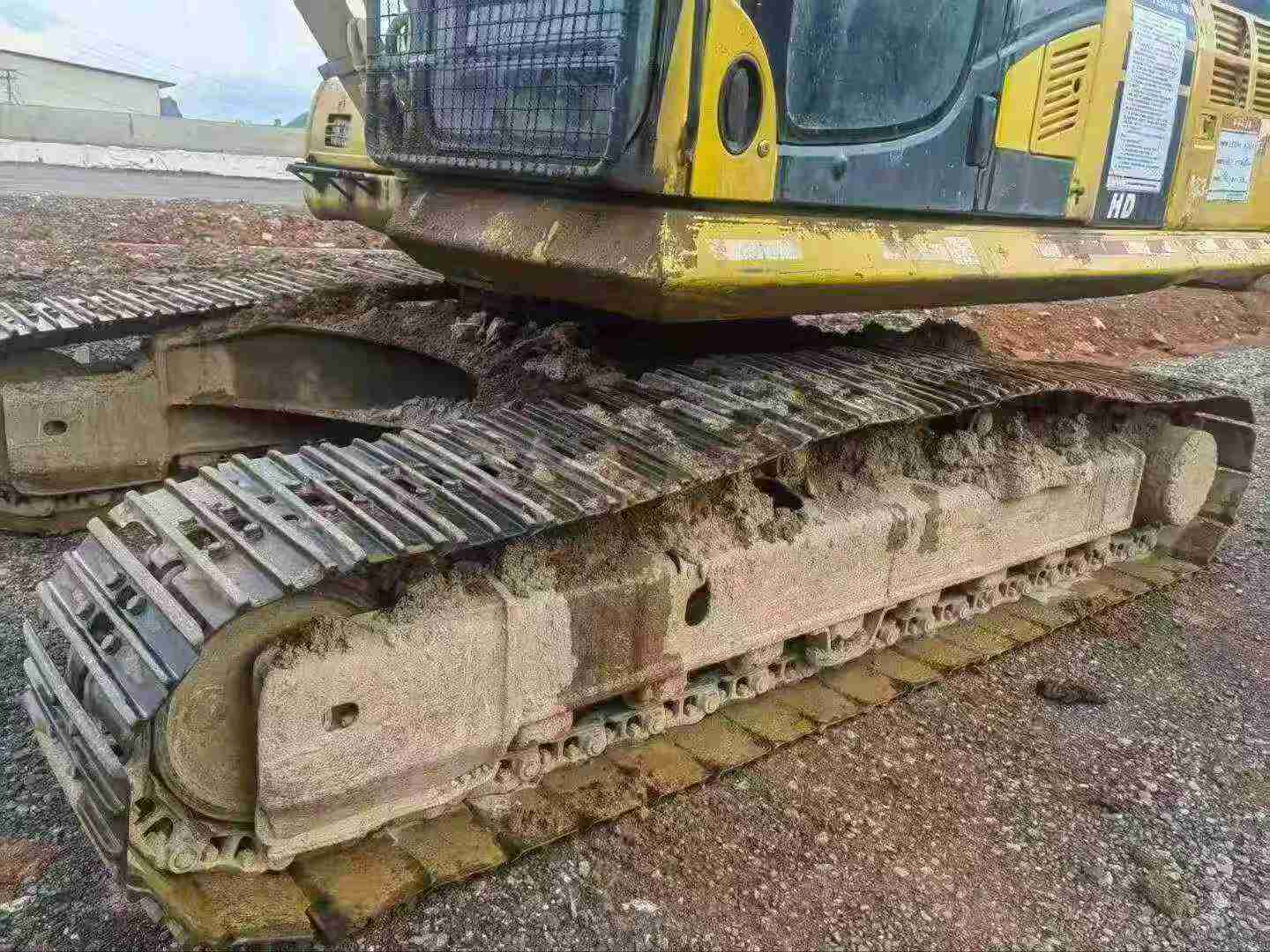 Buy Komatsu HB215LC-1 Used Excavator / 5