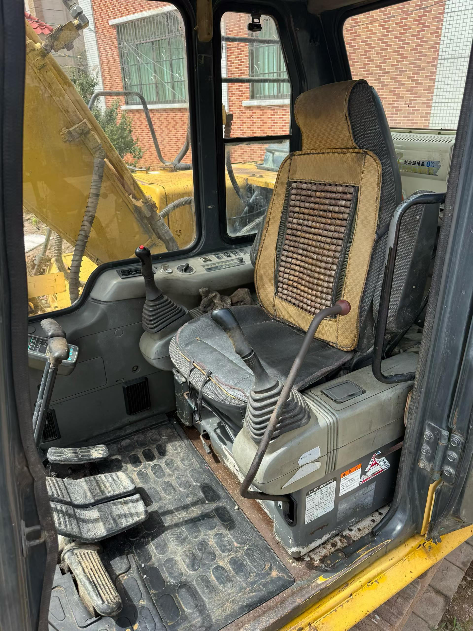 Buy Komatsu PC120-6E Used Excavator / 9