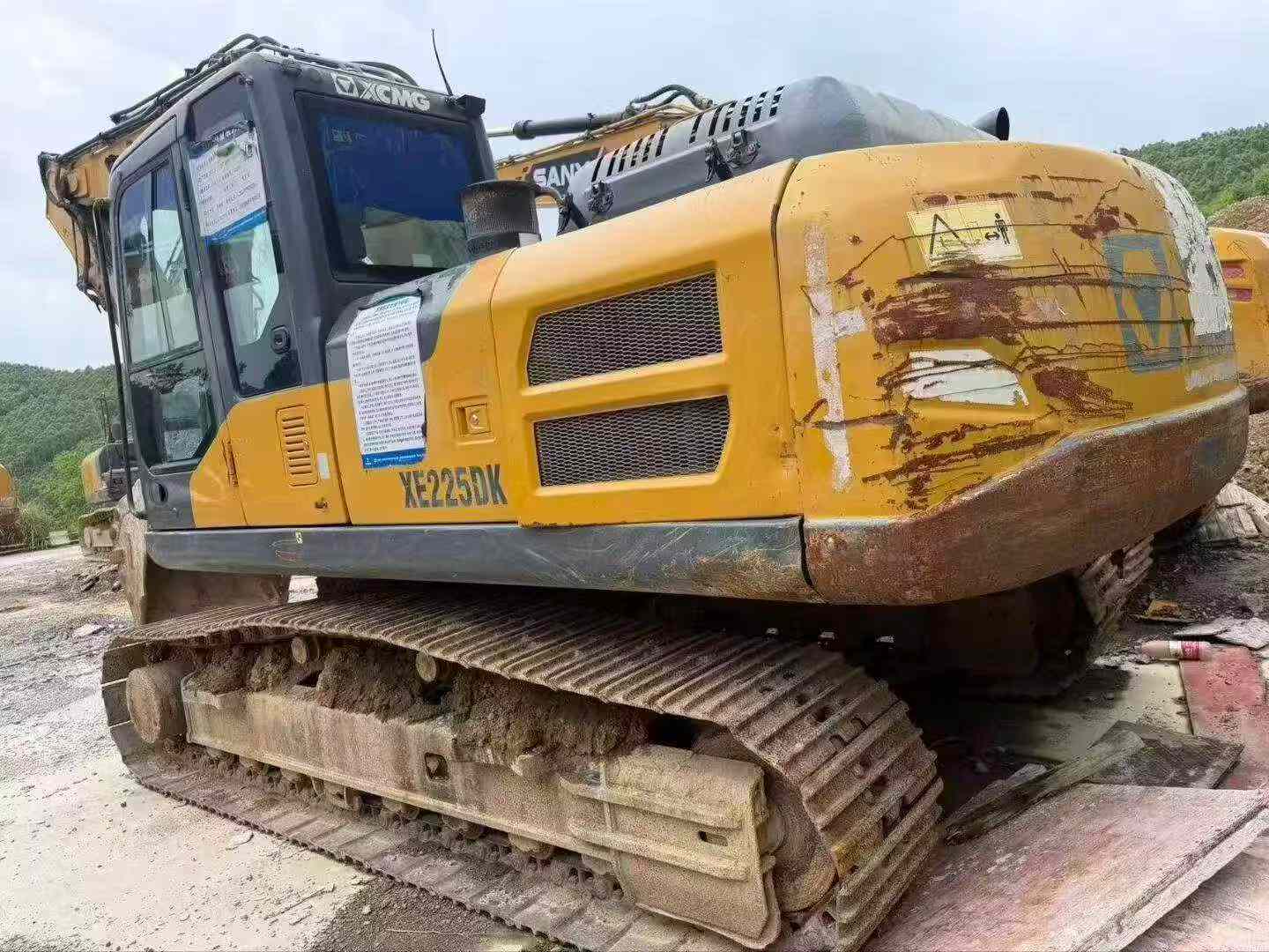 Buy XCMG XE225DK Used Excavator / 2