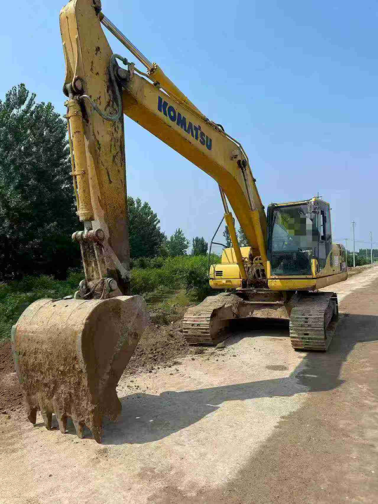 Buy Komatsu PC200 Used Excavator / 3