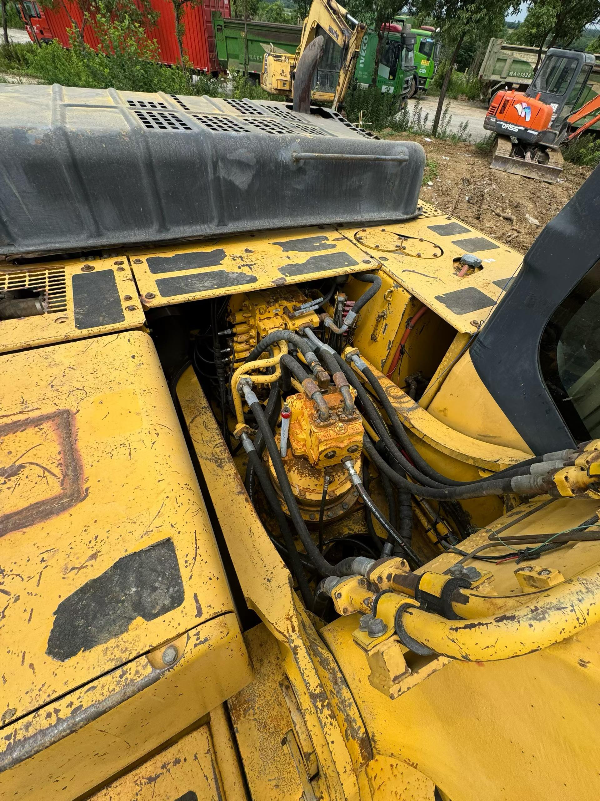 Buy Komatsu PC360-7 Used Excavator / 4