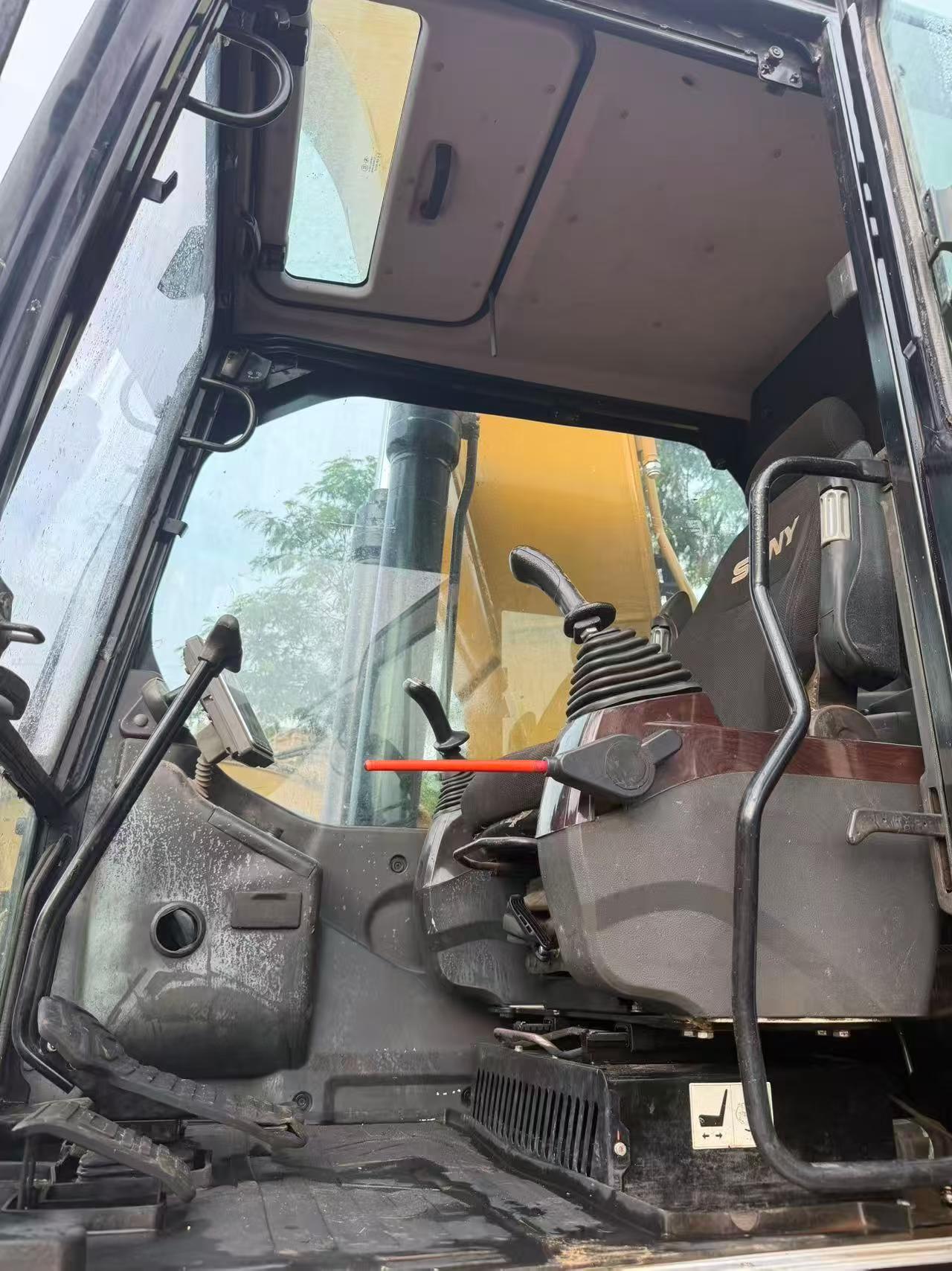 Buy Sany SY200C Used Excavator / 4