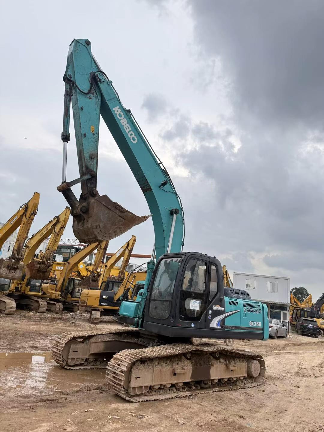 Buy Kobelco SK260LC-8 Used Excavator / 3