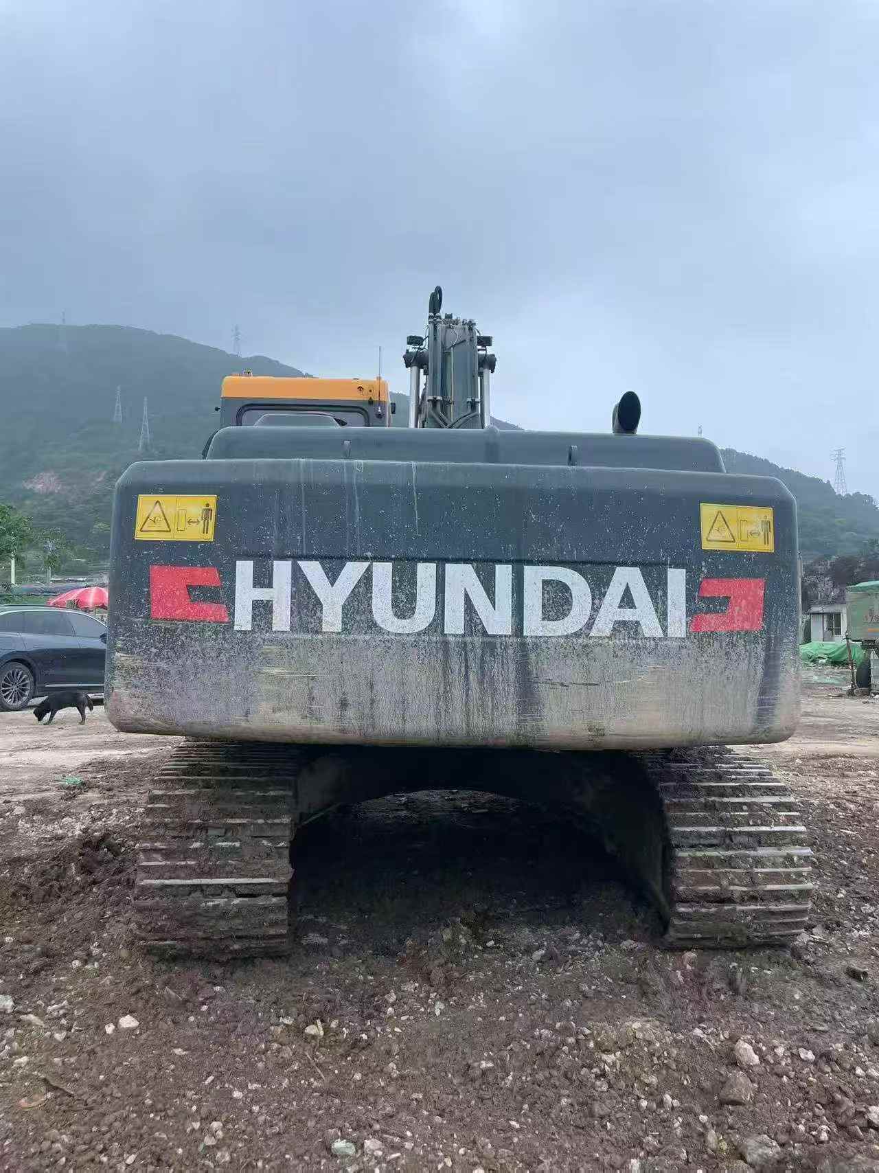 Buy Hyundai R215-7 Used Excavator / 2