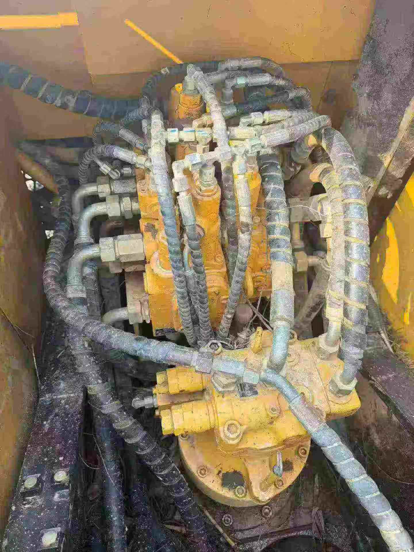 Buy Sany SY135 Used Excavator / 5
