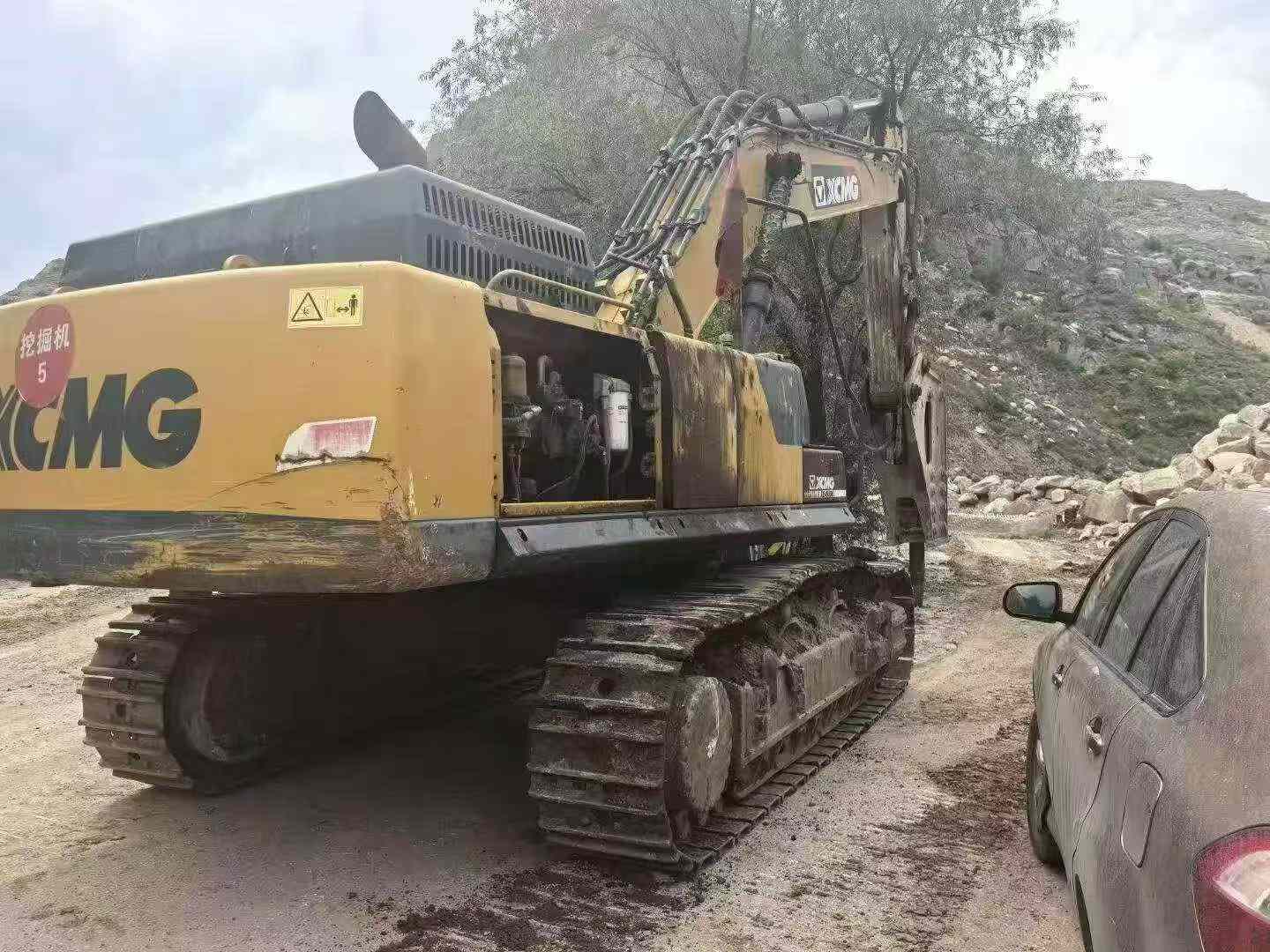 Buy XCMG XE490D Used Excavator / 4