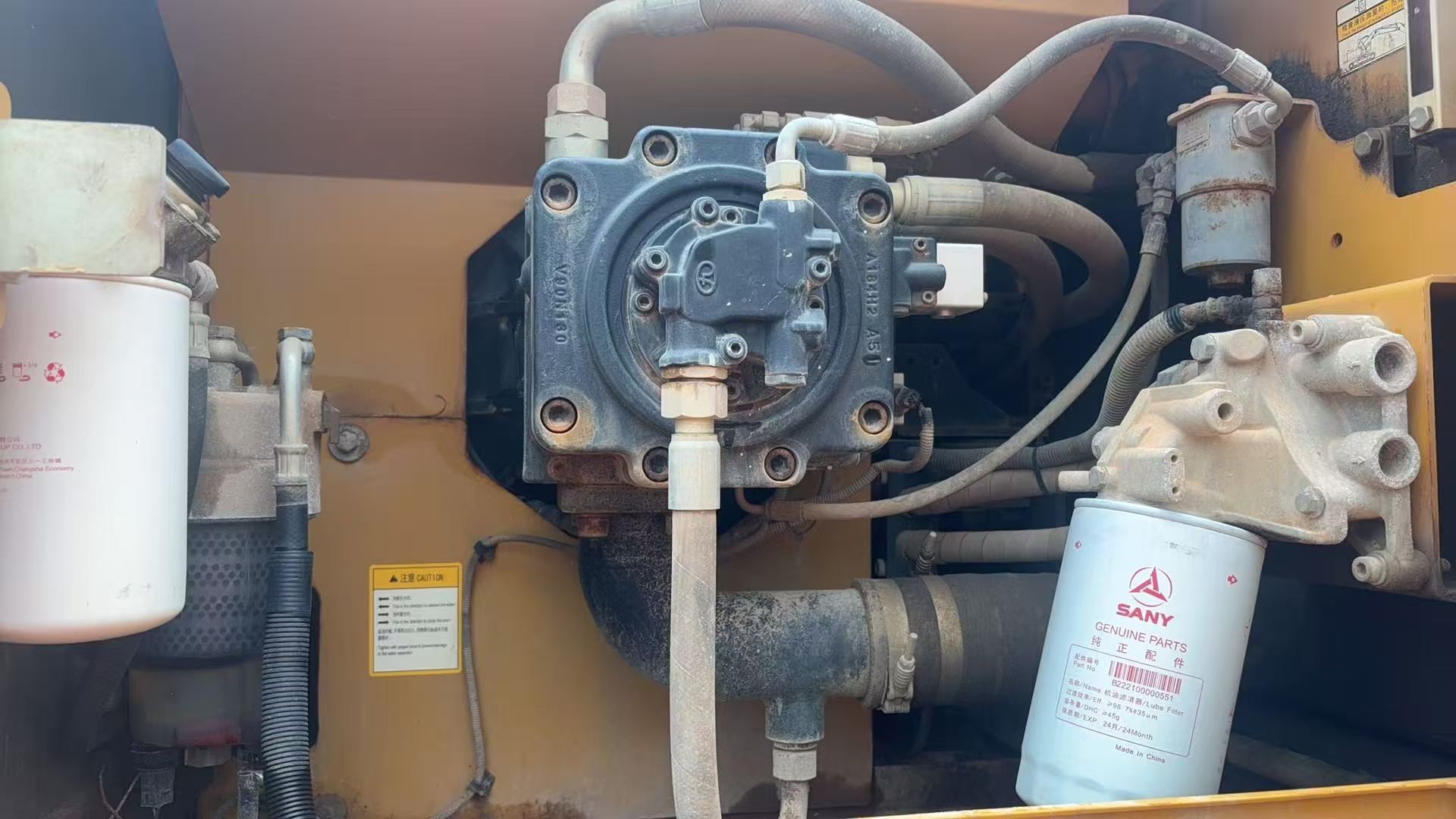 Buy Sany SY200C Used Excavator / 8