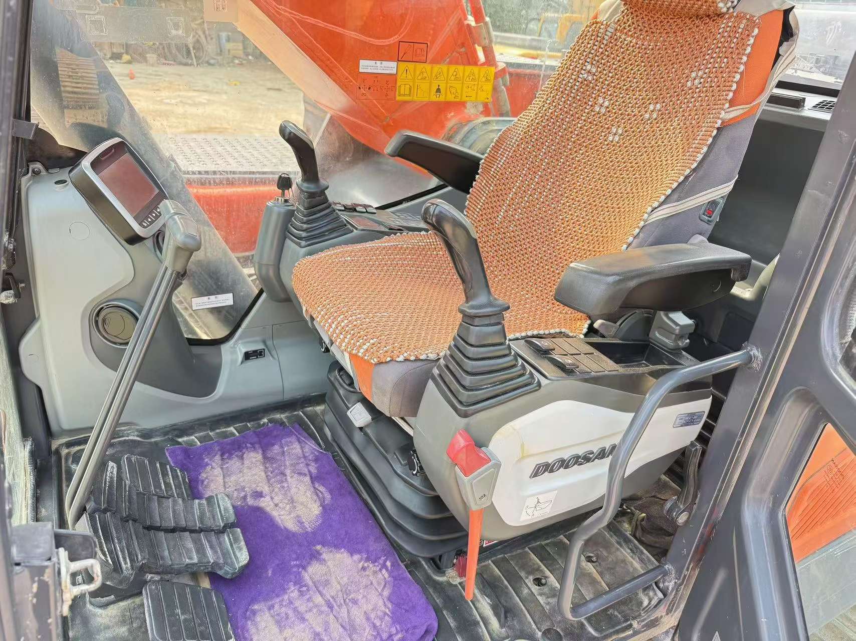Buy Doosan DX380 Used Excavator / 8