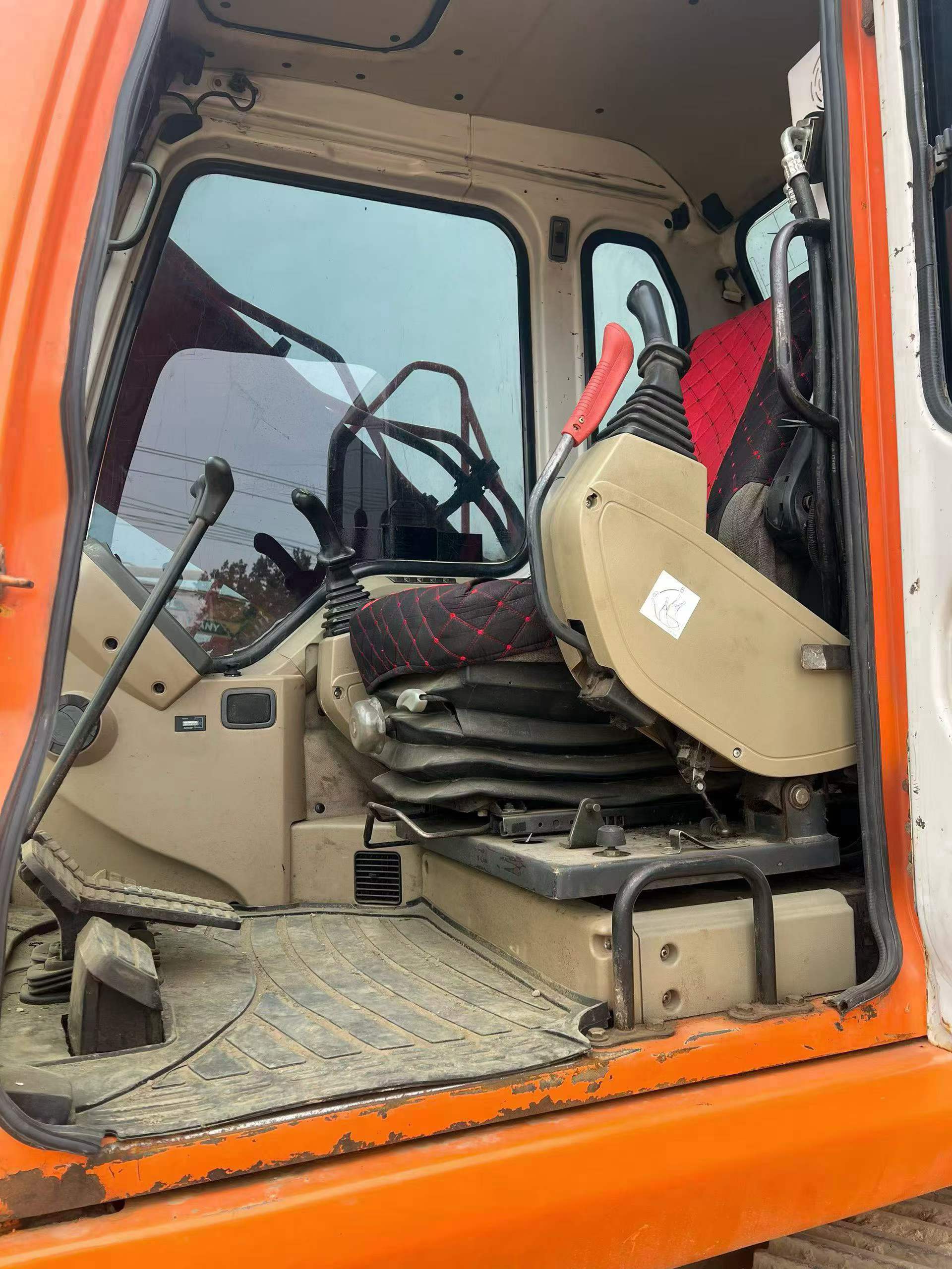 Buy Doosan DH150 Used Excavator / 9