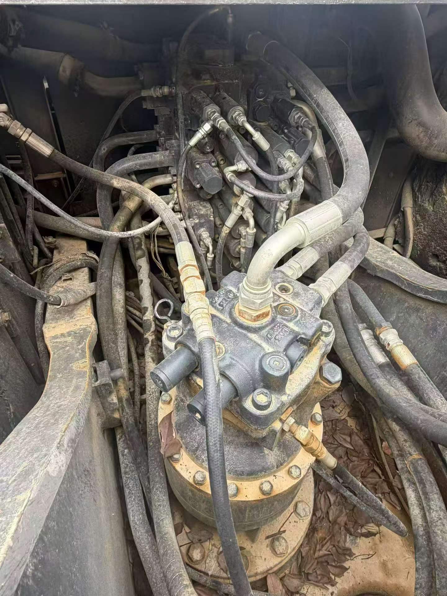 Buy Sumitomo SH200A5 Used Excavator / 5