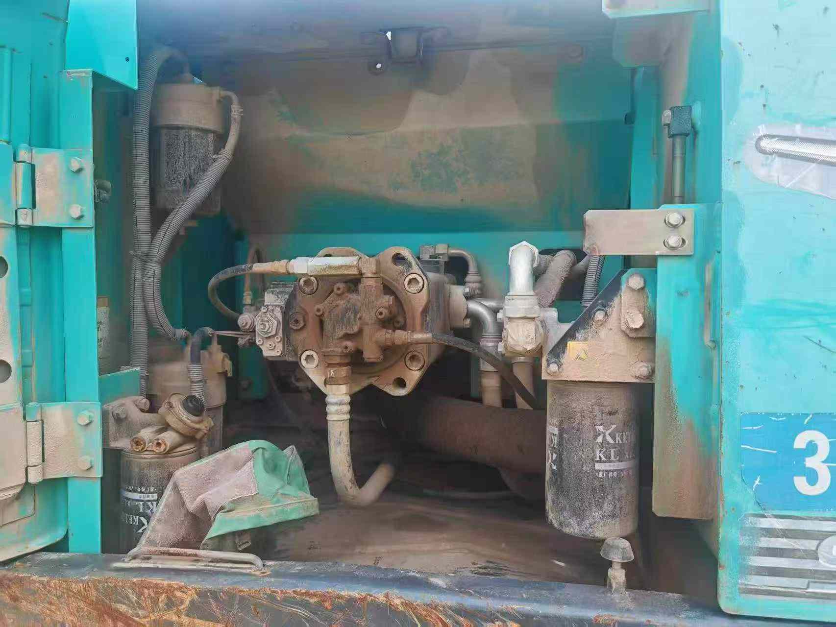 Buy Kobelco SK210 Used Excavator / 5
