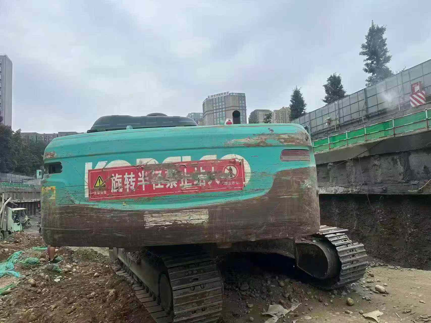 Buy Kobelco SK350-8 Used Excavator / 5