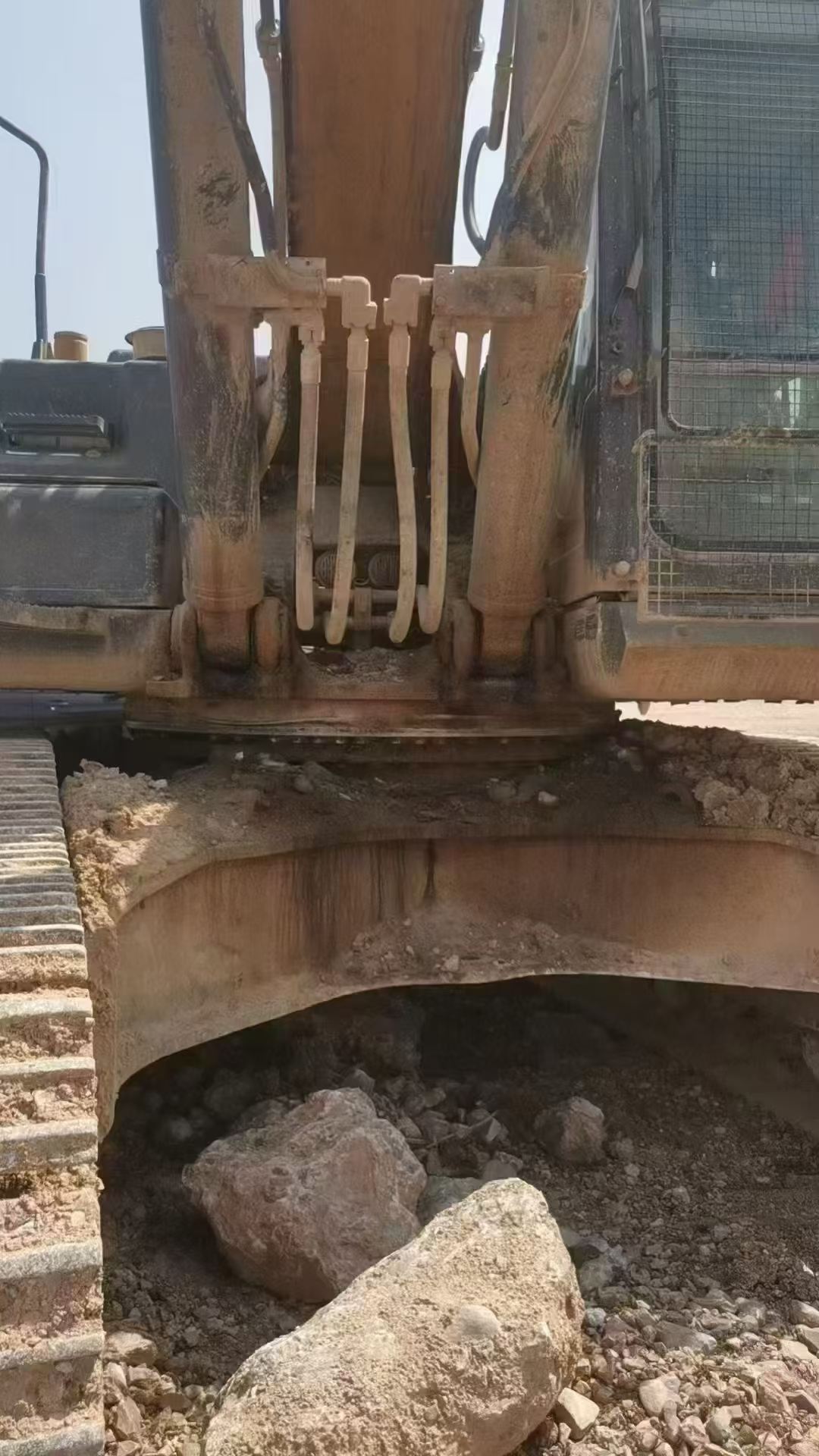 Buy XCMG XE470 Used Excavator / 2