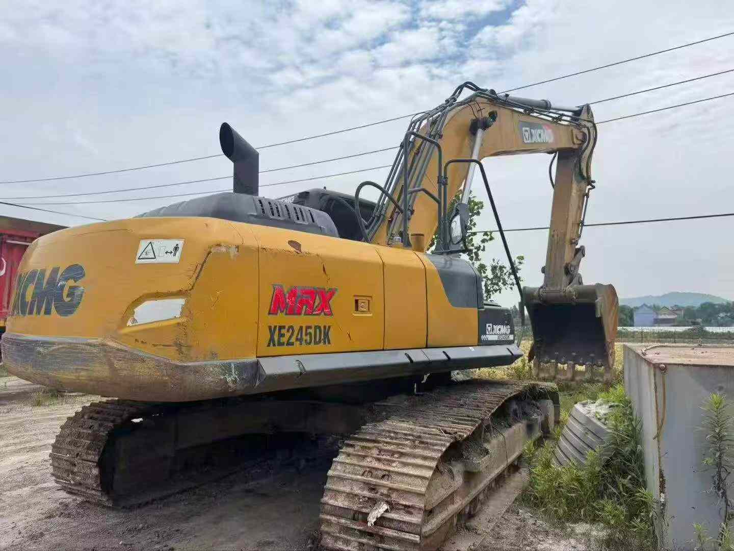 Buy XCMG XE245D Used Excavator / 4