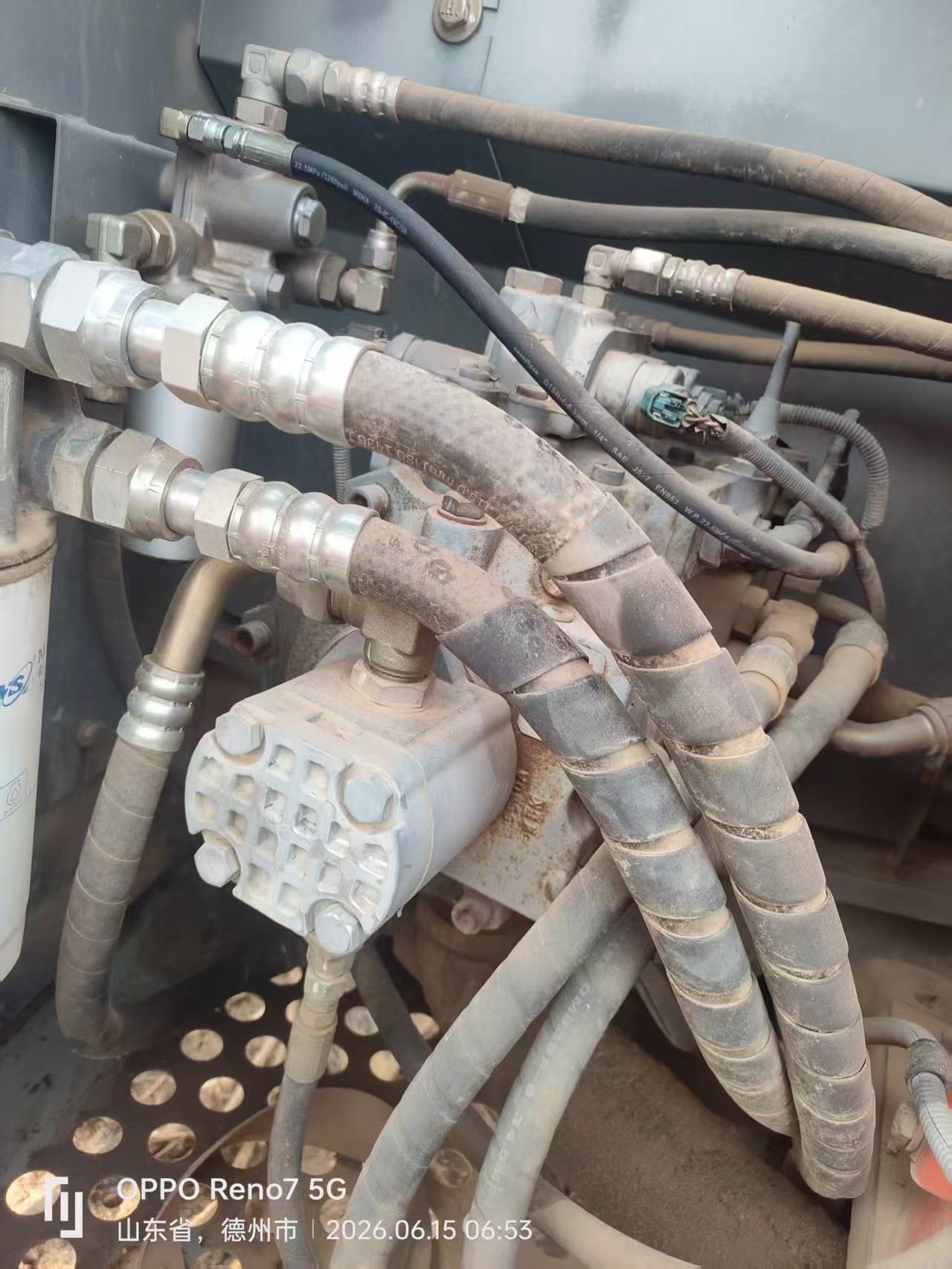 Buy Hitachi EX120 Used Excavator / 3