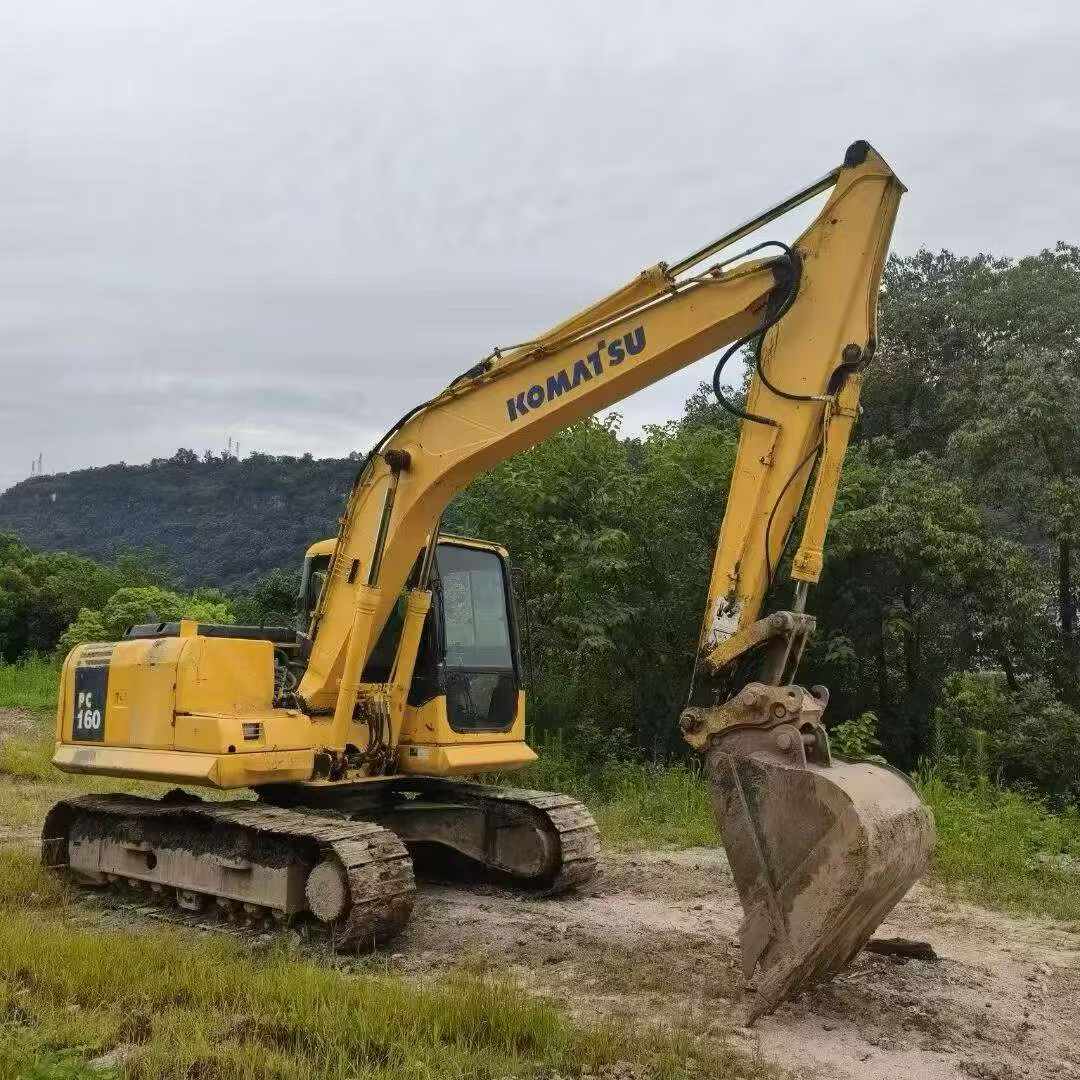 Buy Komatsu PC130-7 Used Excavator / 3