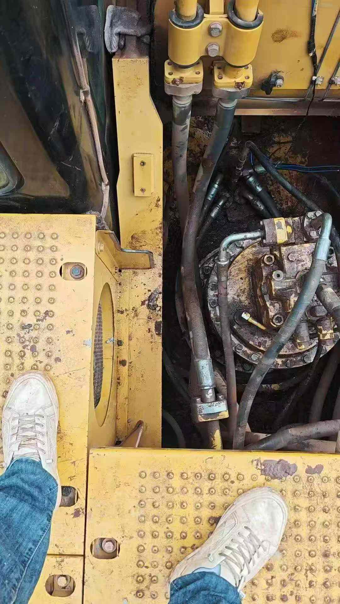 Buy Caterpillar 336E Used Excavator / 3