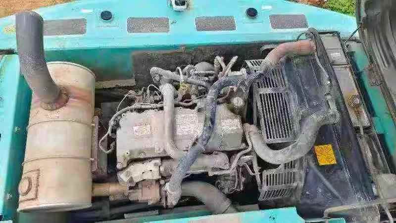 Buy Kobelco SK200-2 Used Excavator / 5