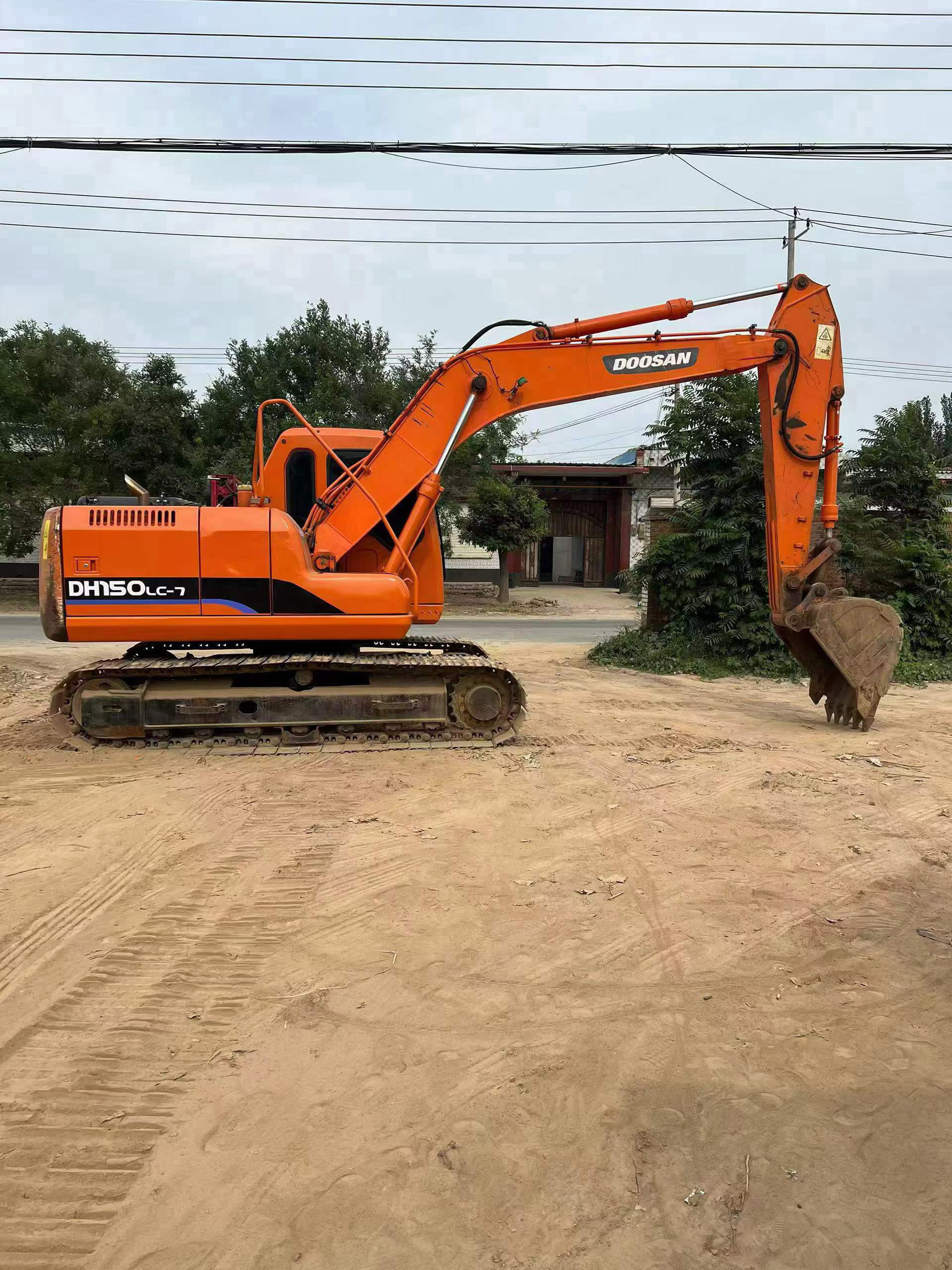 Buy Doosan DH150 Used Excavator / 2